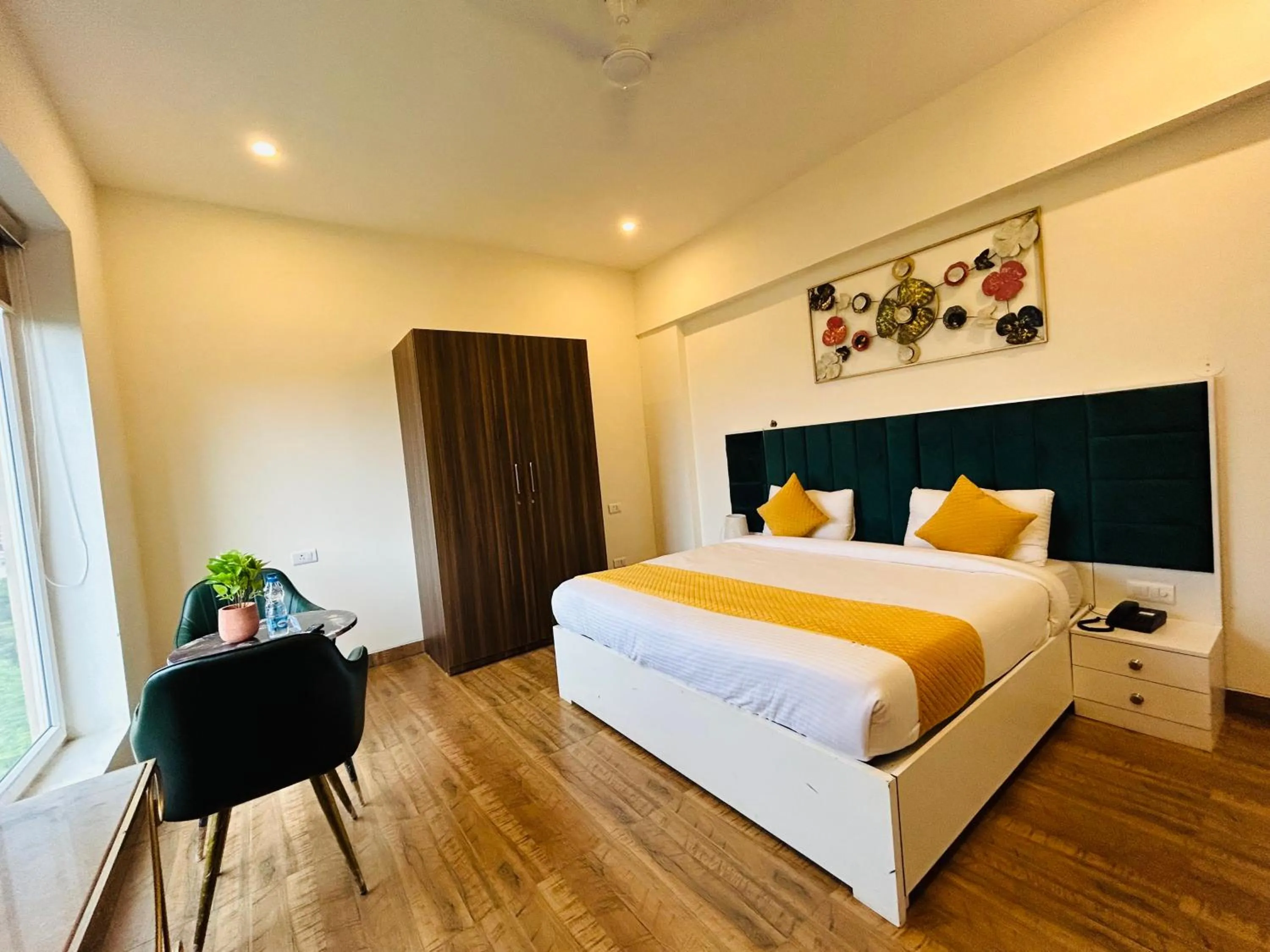 Bedroom, Bed in Amahi Inn I Signature Towers