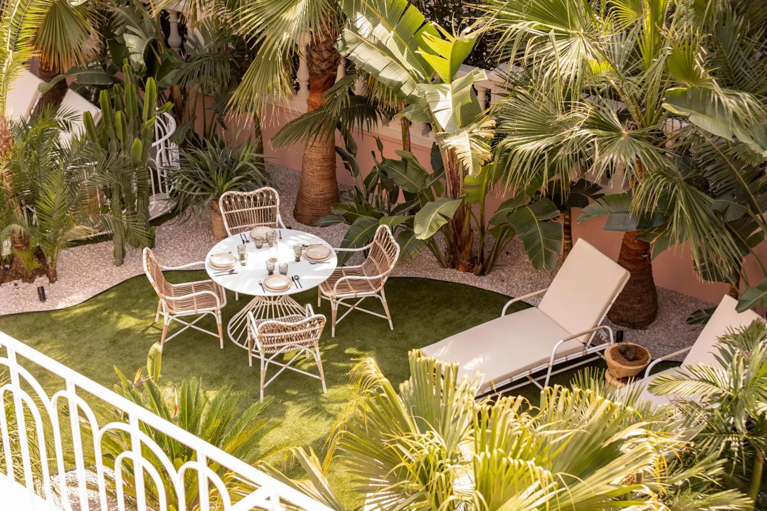 Garden view in Maison Carla Rosa Cannes