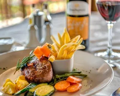 Food in Ndlovu Lodge