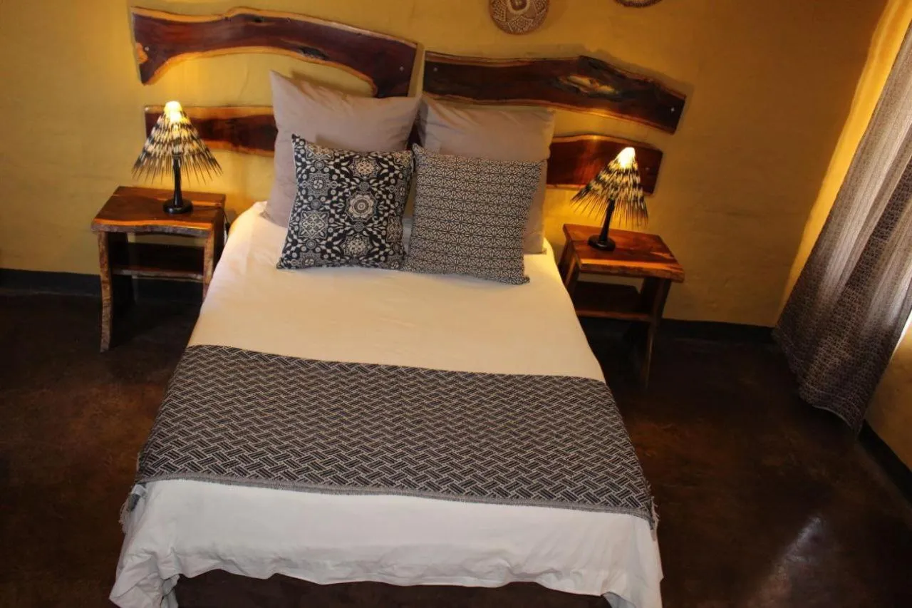 Bed in Ndlovu Lodge