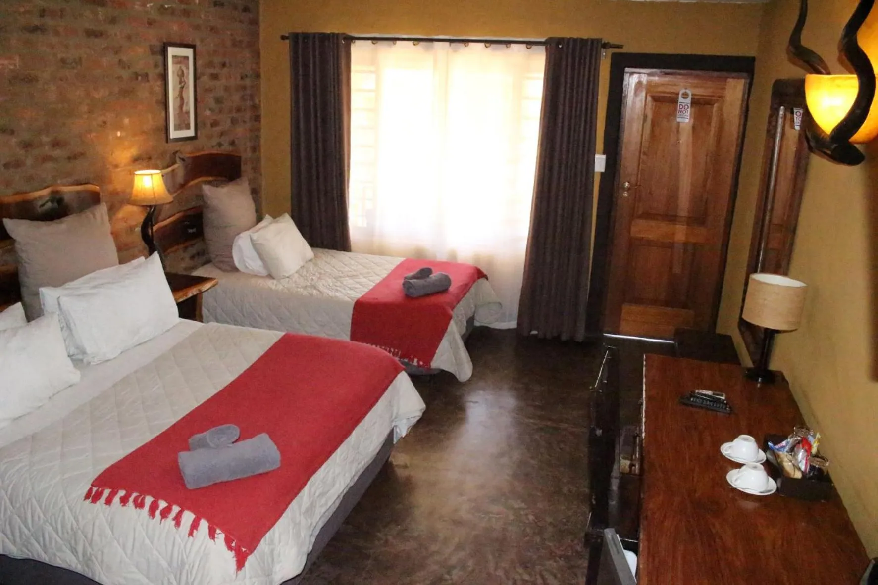 Photo of the whole room, Bed in Ndlovu Lodge