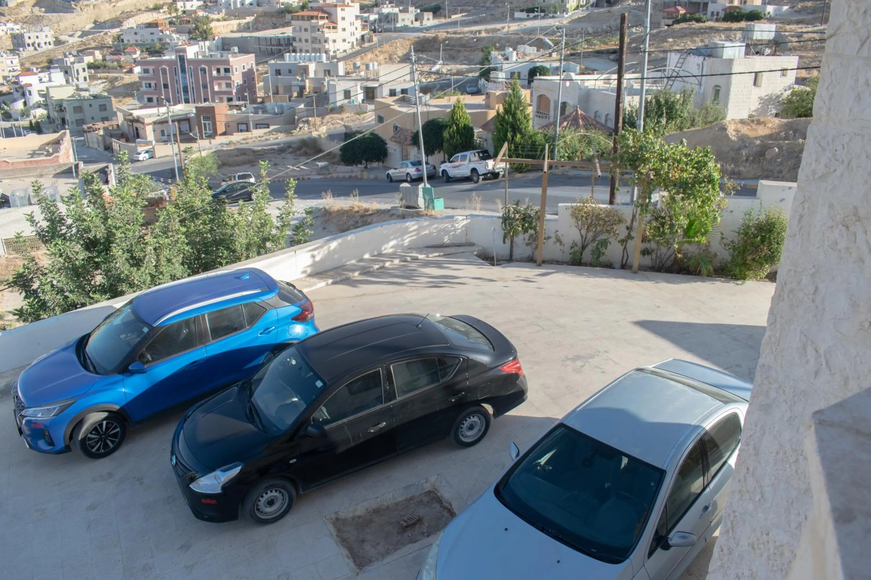 Parking in Twilight Hotel Petra