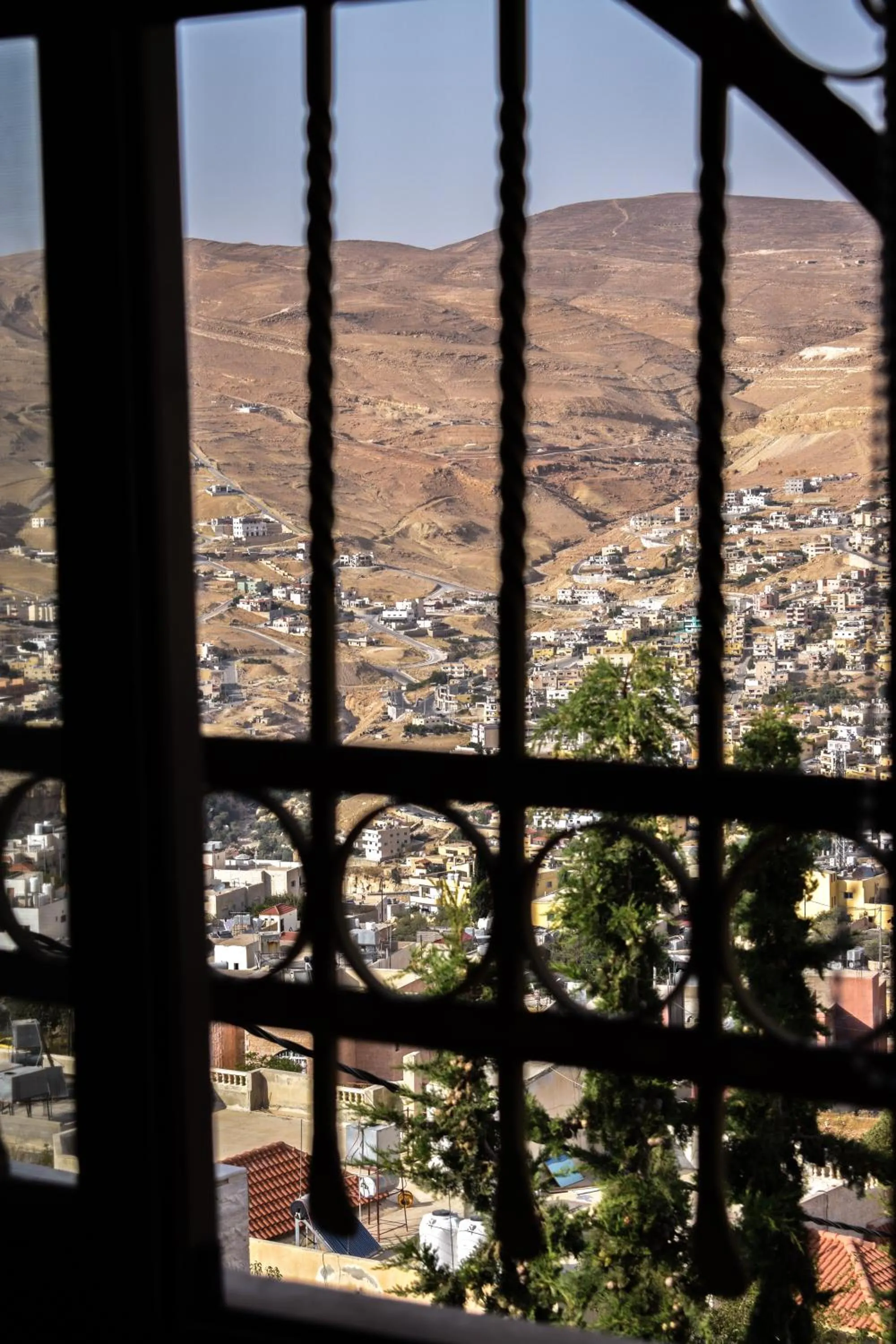 Day in Twilight Hotel Petra