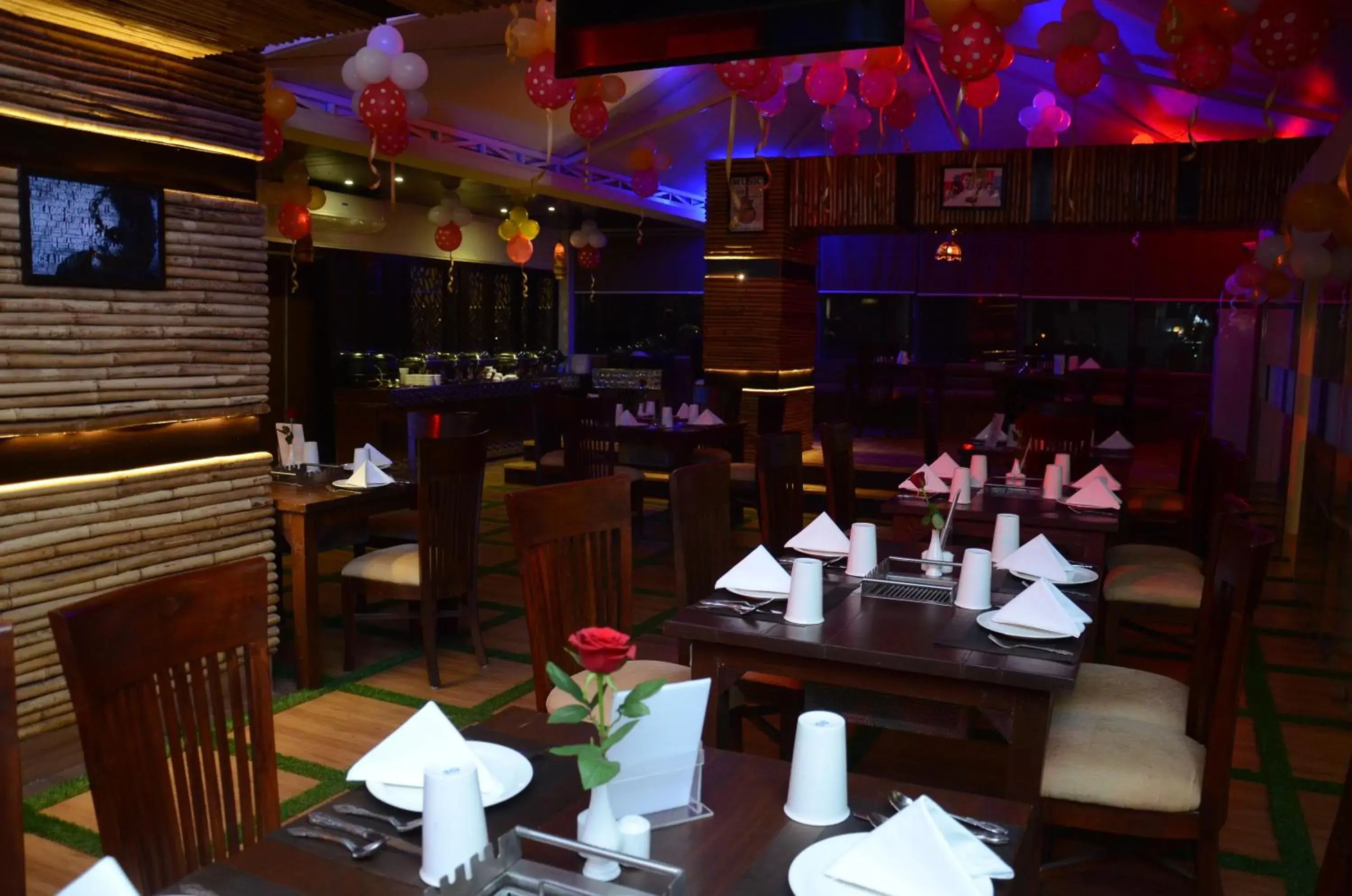 Restaurant/places to eat in Hotel Ramaya Restaurant/places to eat in Hotel Ramaya
