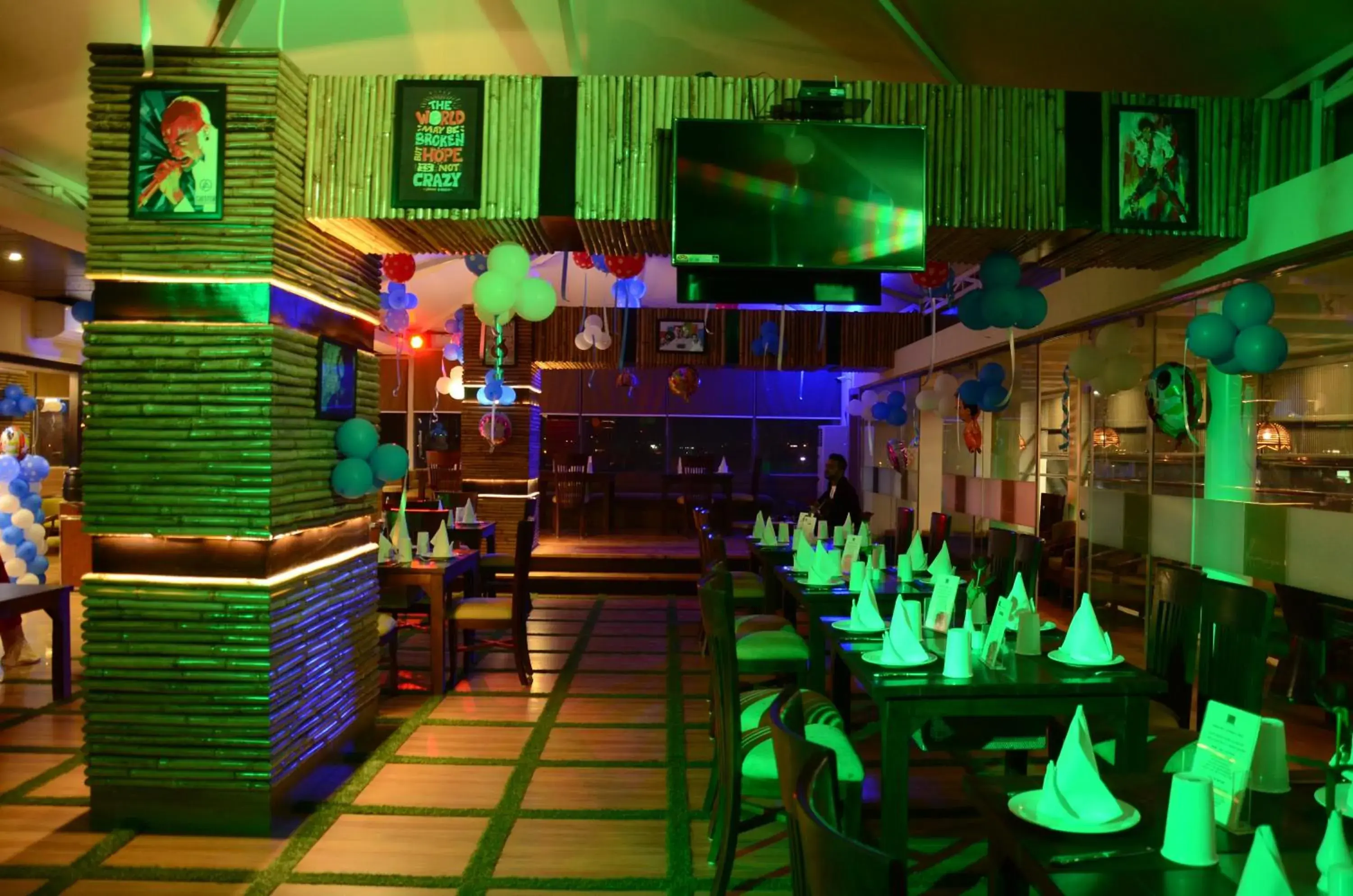 Restaurant/places to eat in Hotel Ramaya Restaurant/places to eat in Hotel Ramaya