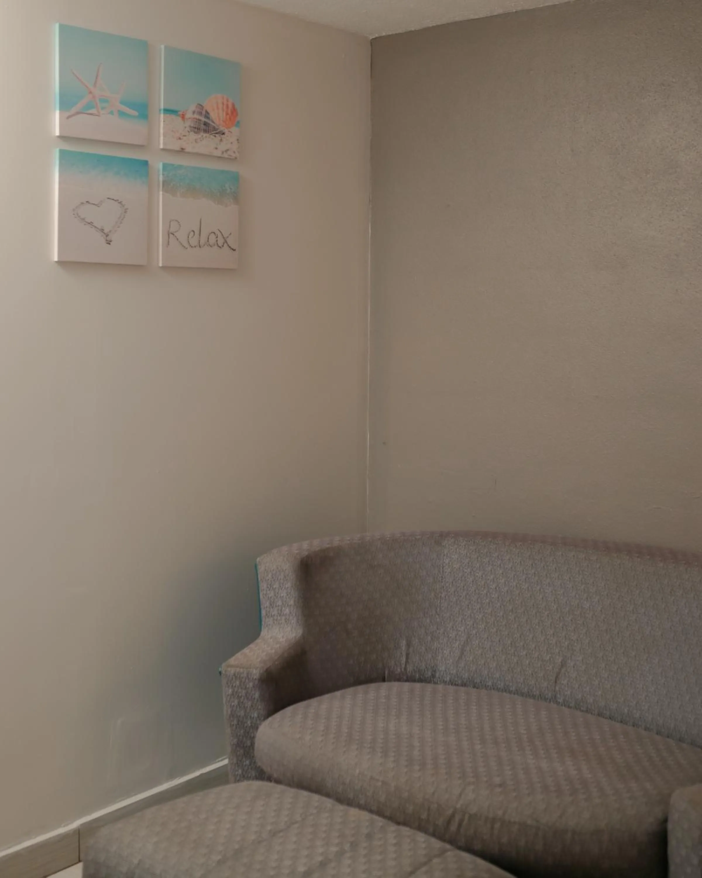 Southern Breeze Ocean Front Hotel