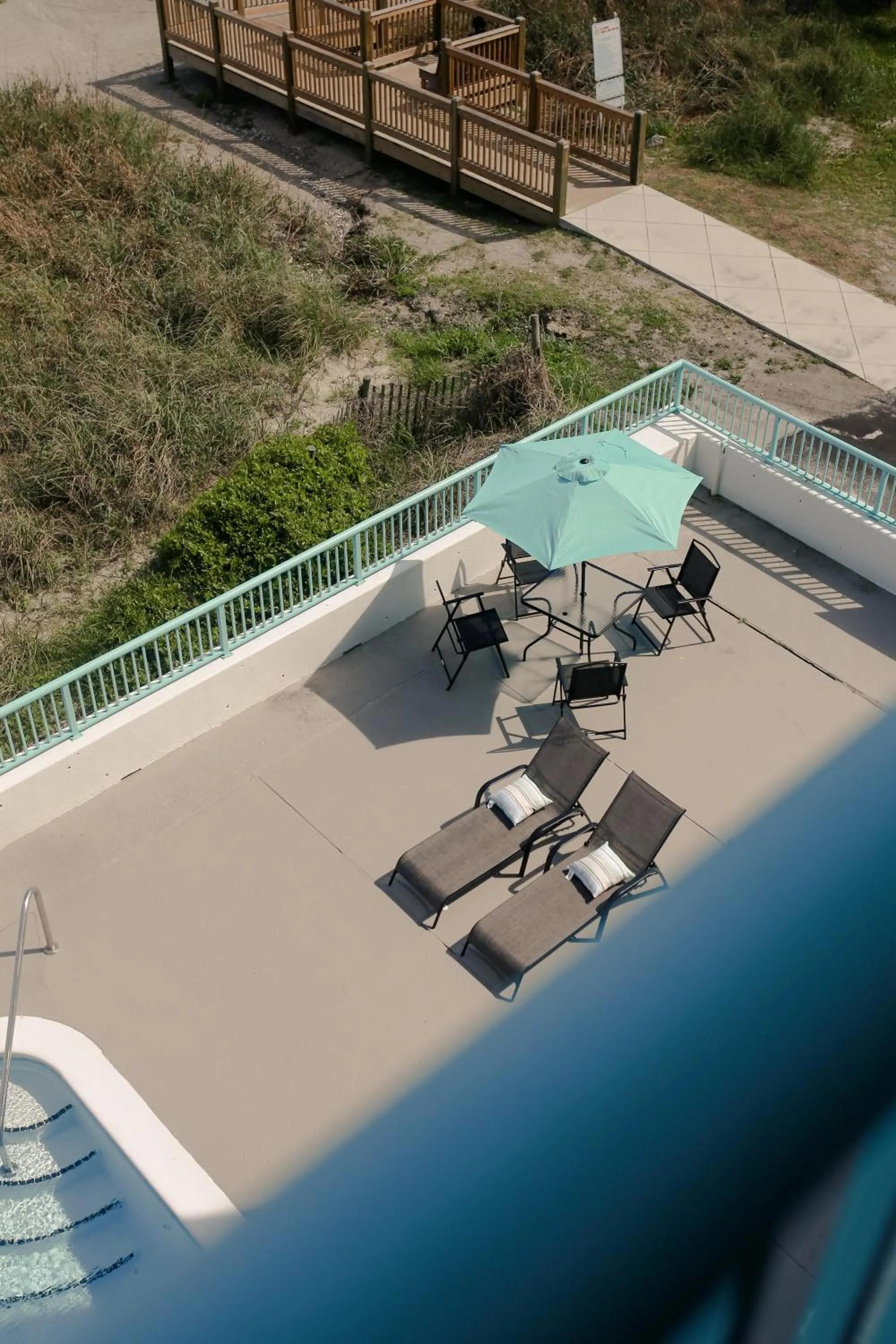 Balcony/Terrace in Southern Breeze Ocean Front Hotel