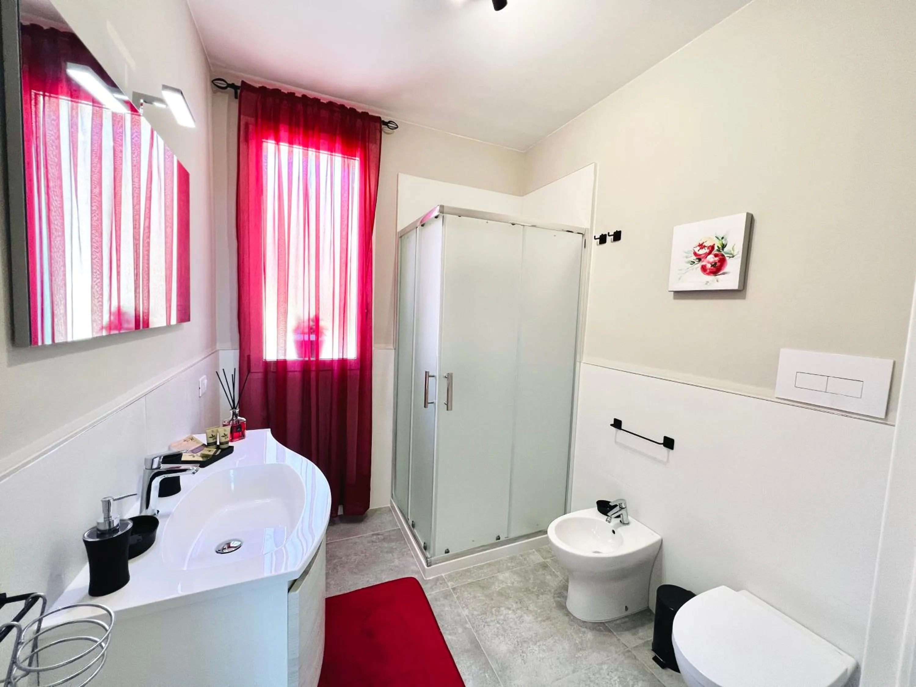 Shower in Piante del Principe Apartments