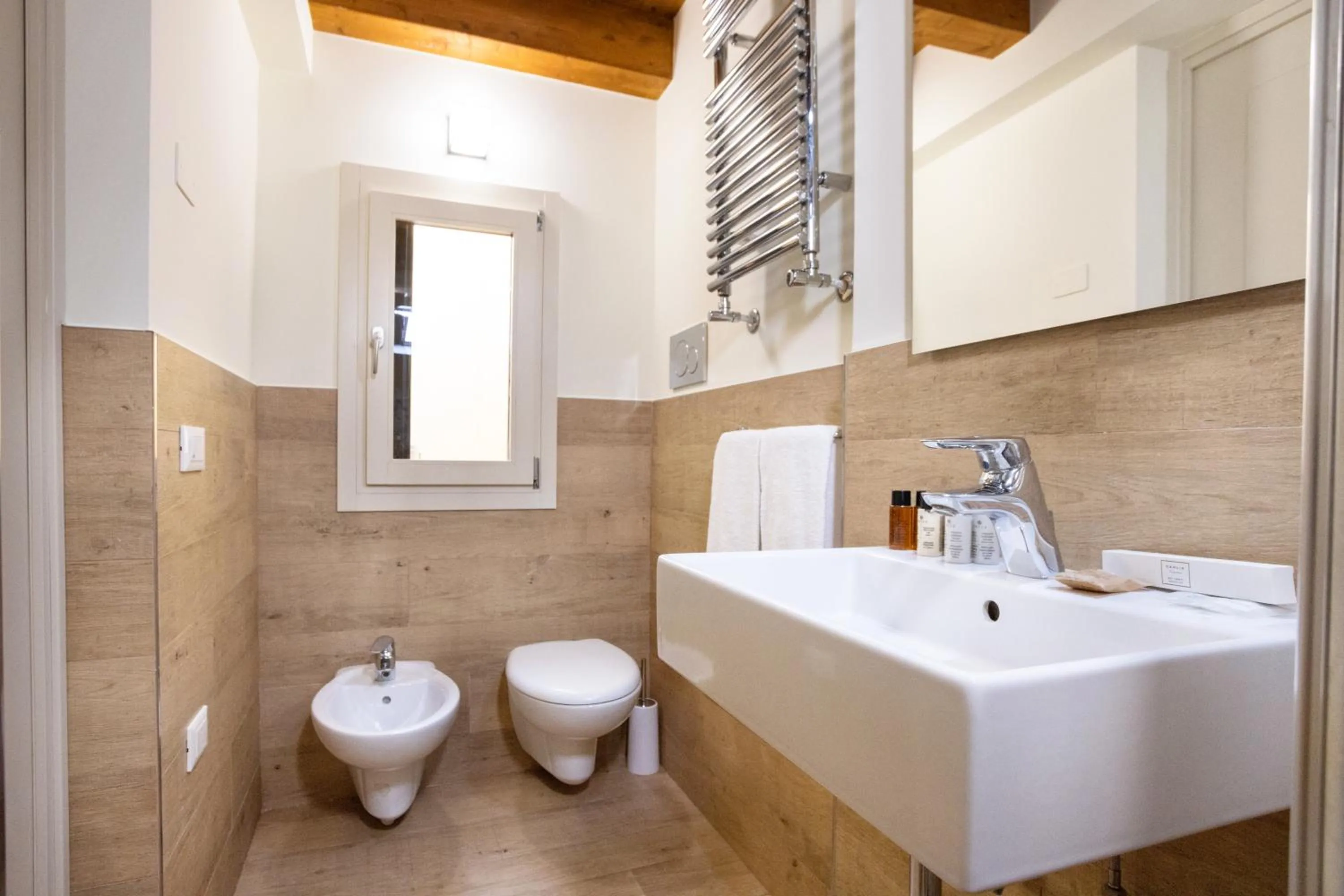 Toilet in Palazzina Riello