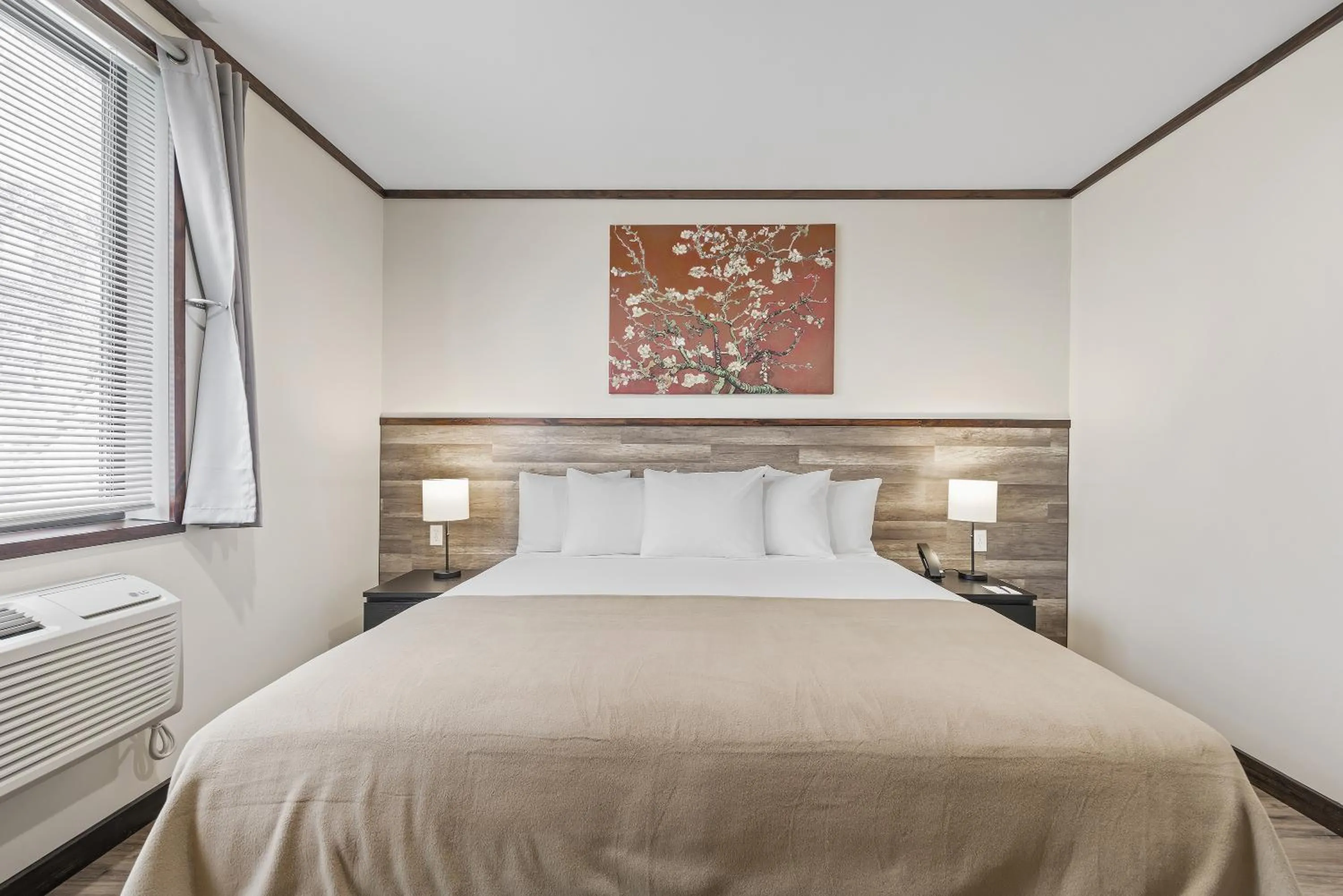 Bed in Highbridge Hotel