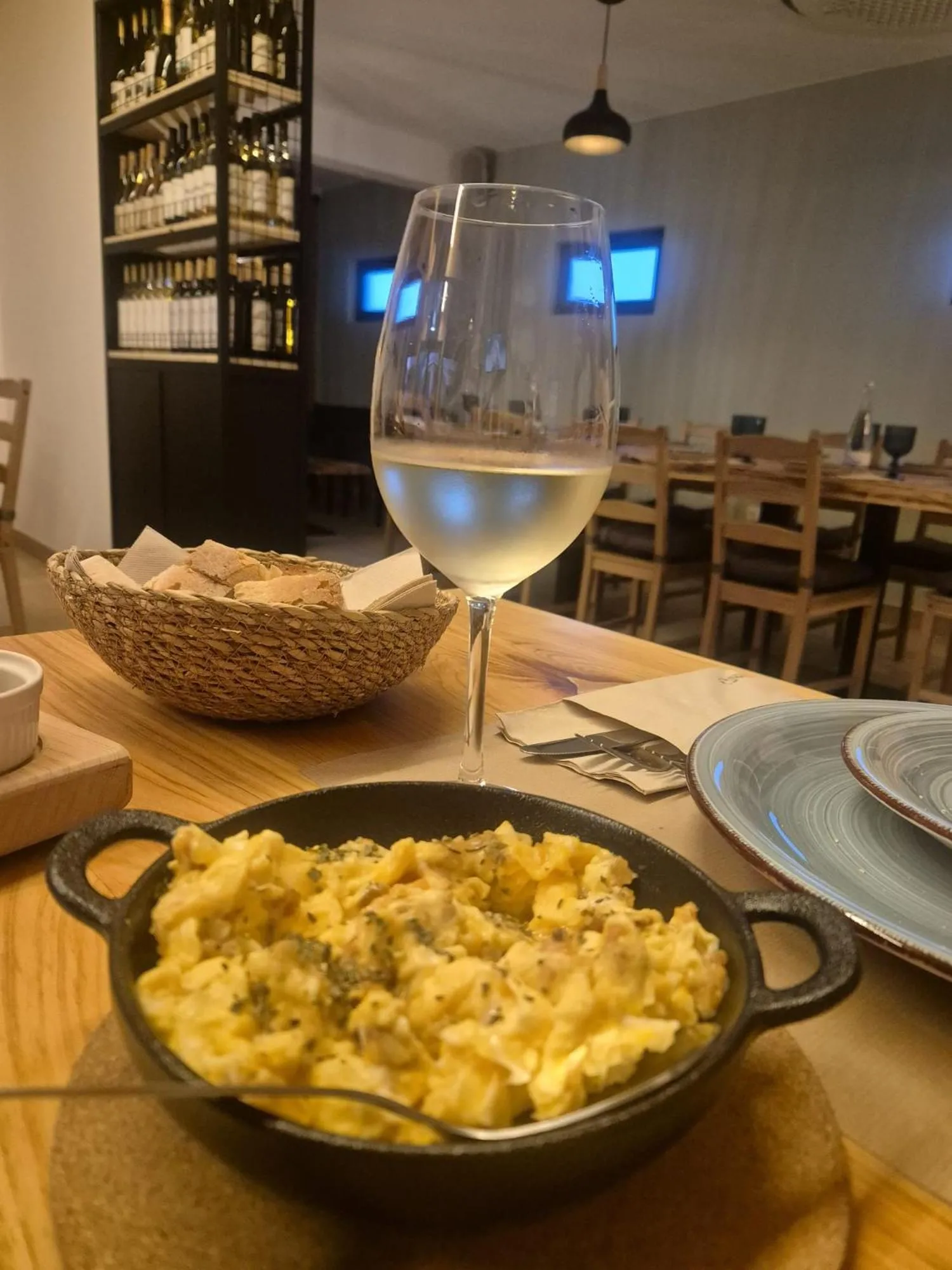 Restaurant/places to eat in VILLA DOS R'S