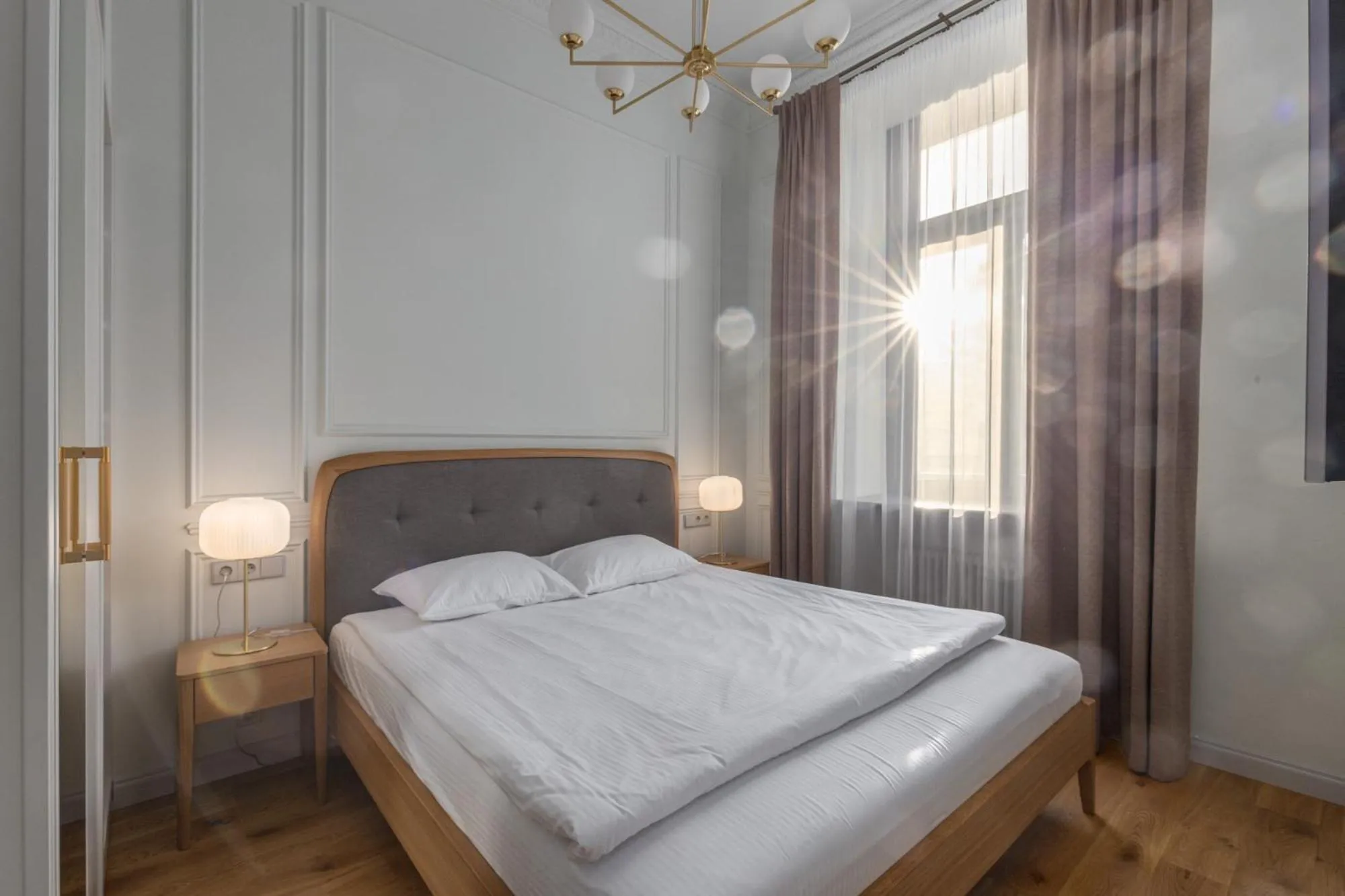 Bed in Roze Center Apartments