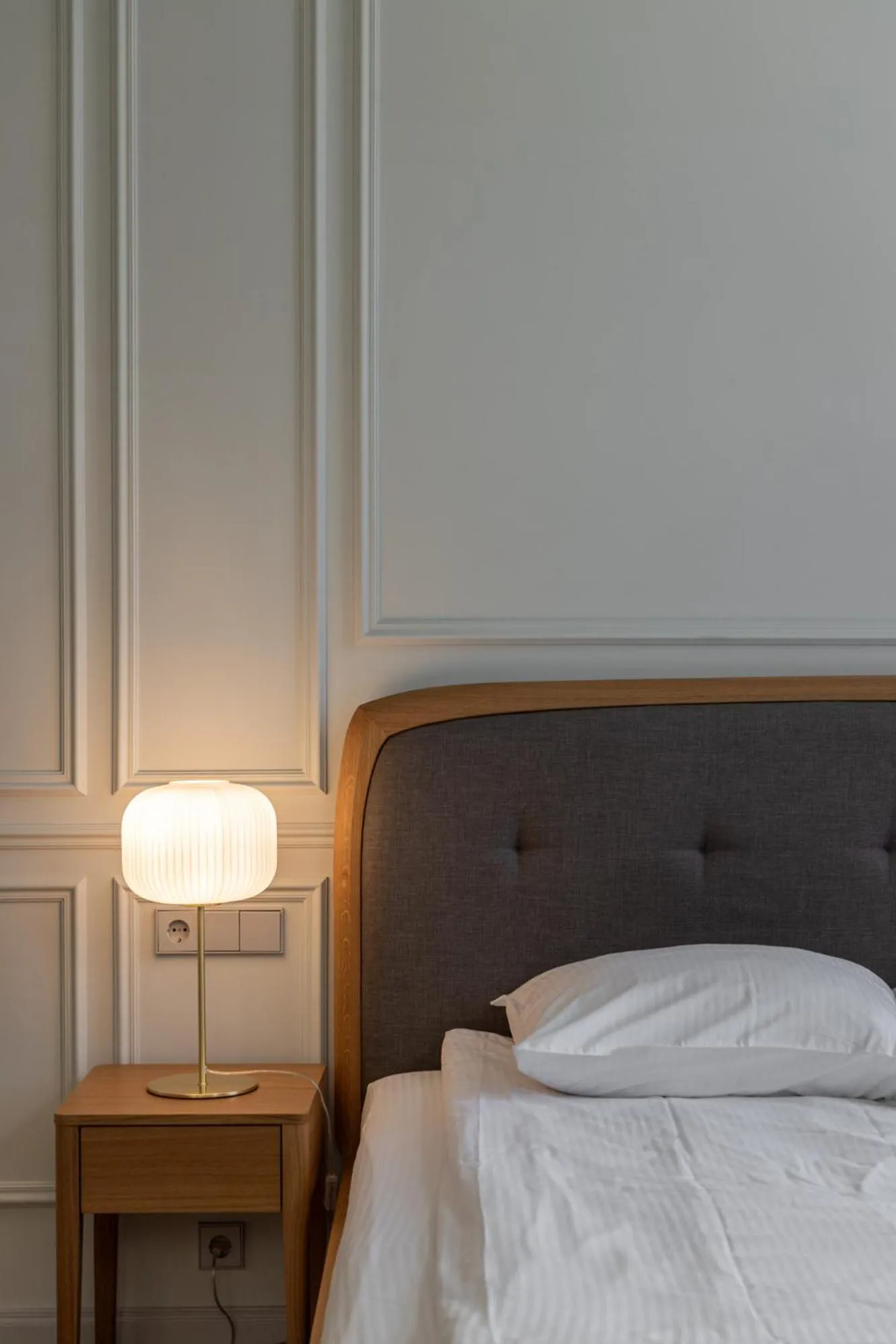 Bed in Roze Center Apartments