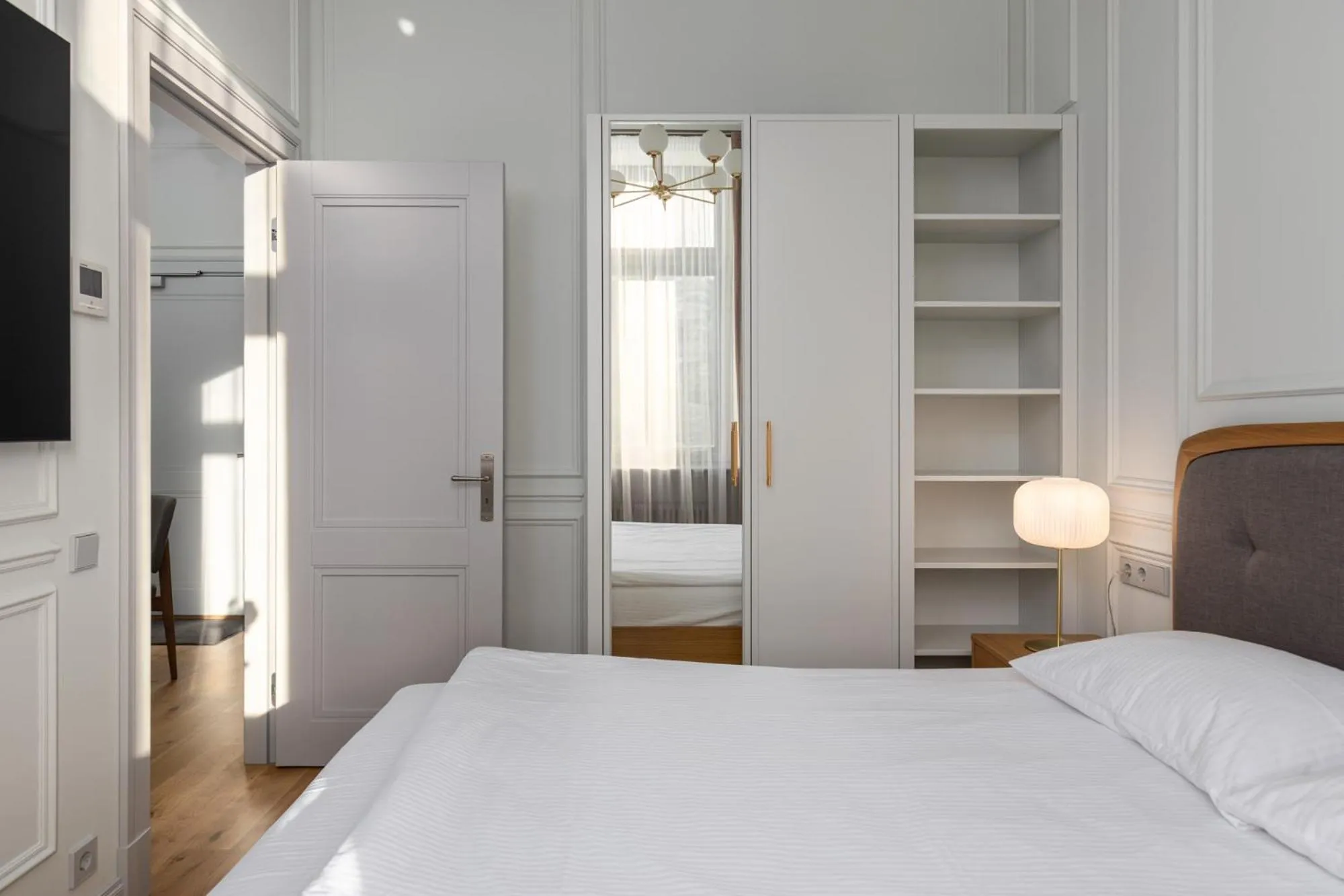 Bed in Roze Center Apartments