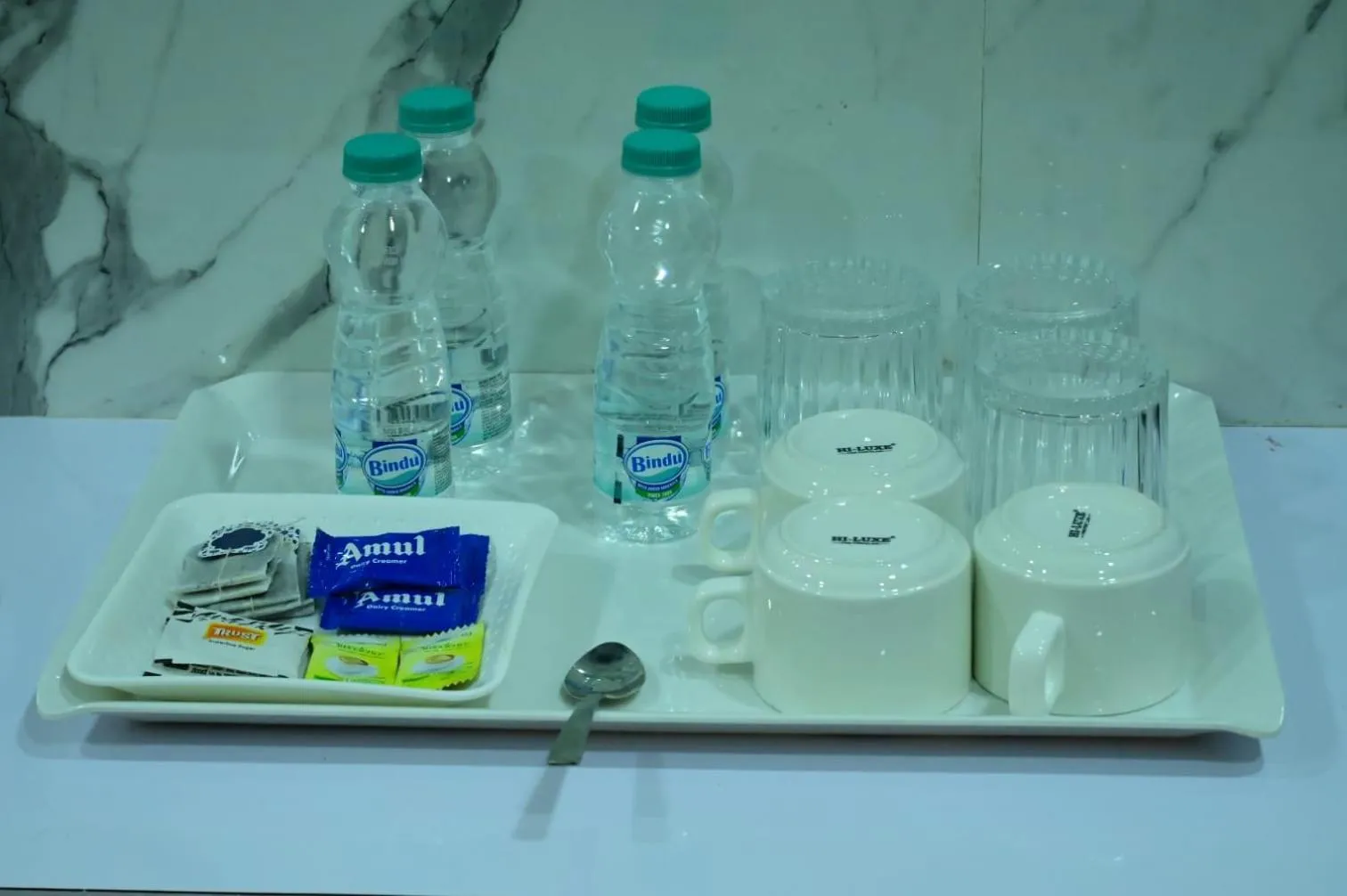 Food and drinks in Sunshine International Boarding & Lodging