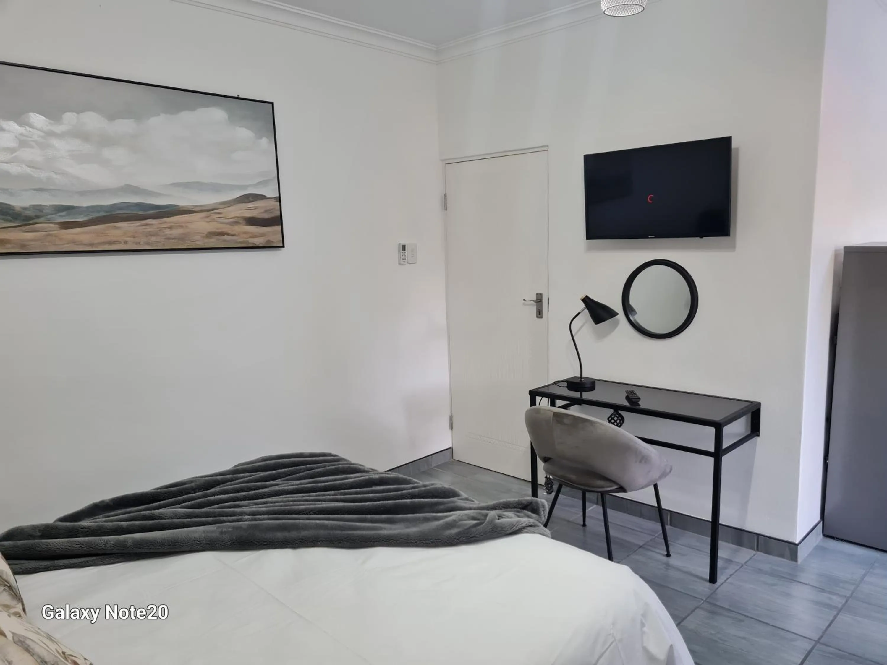 Bedroom, Bed in Egerton Overnight & Stay