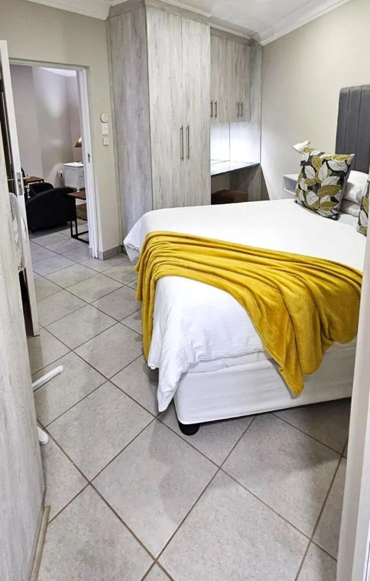 Bed in Egerton Overnight & Stay