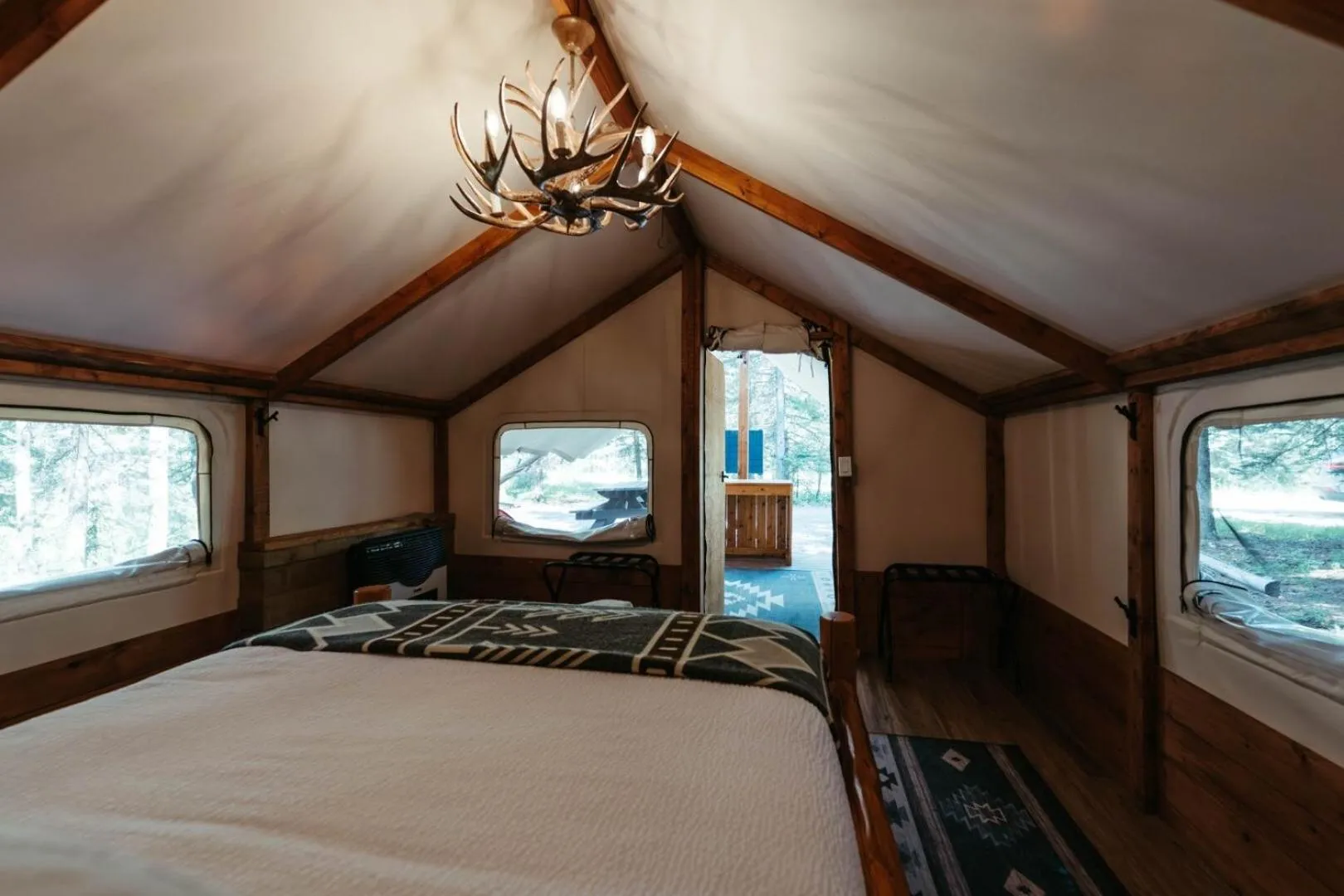 Bedroom, Bed in Sundance By Basecamp