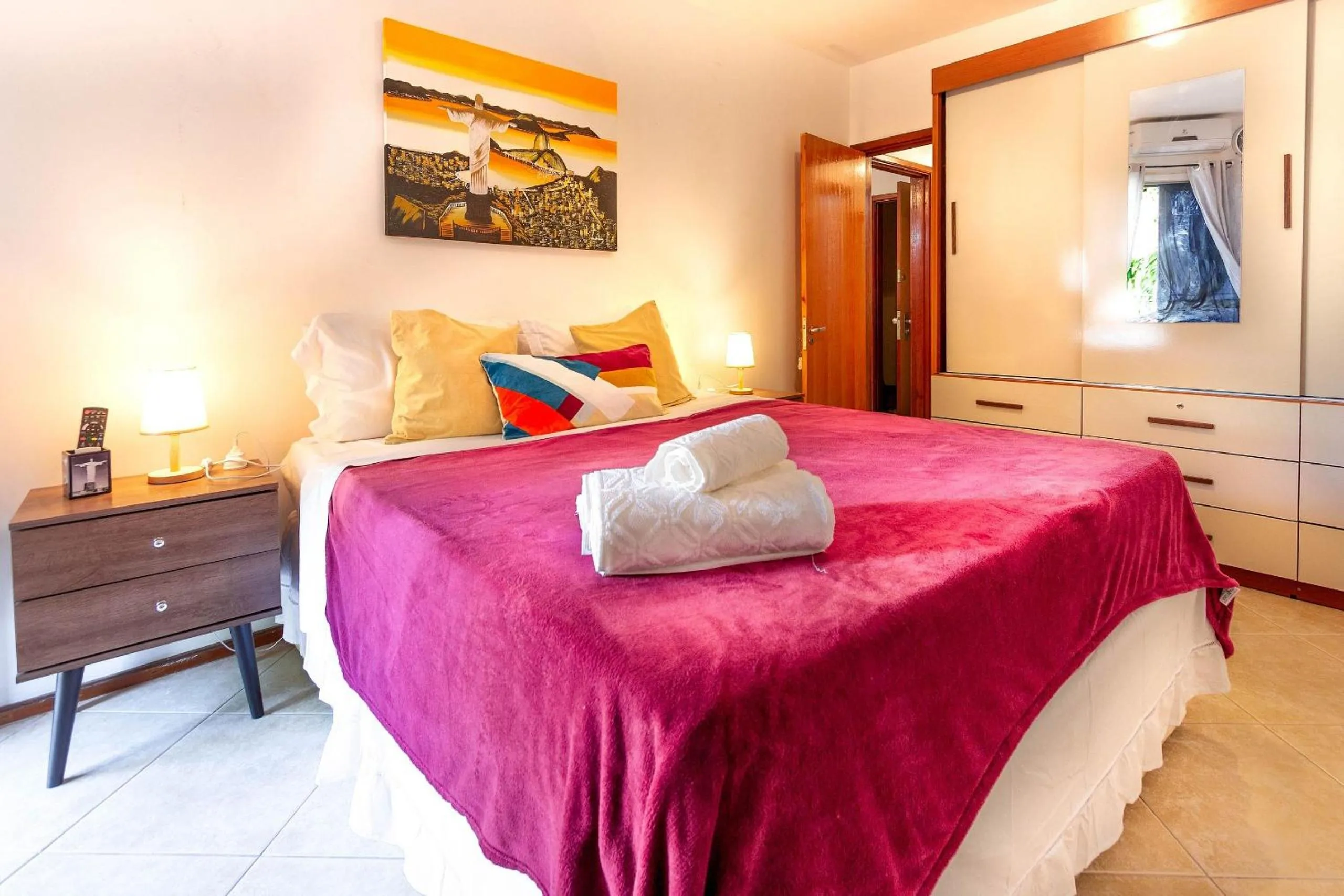 Bed in Perto da praia c/ Piscina!