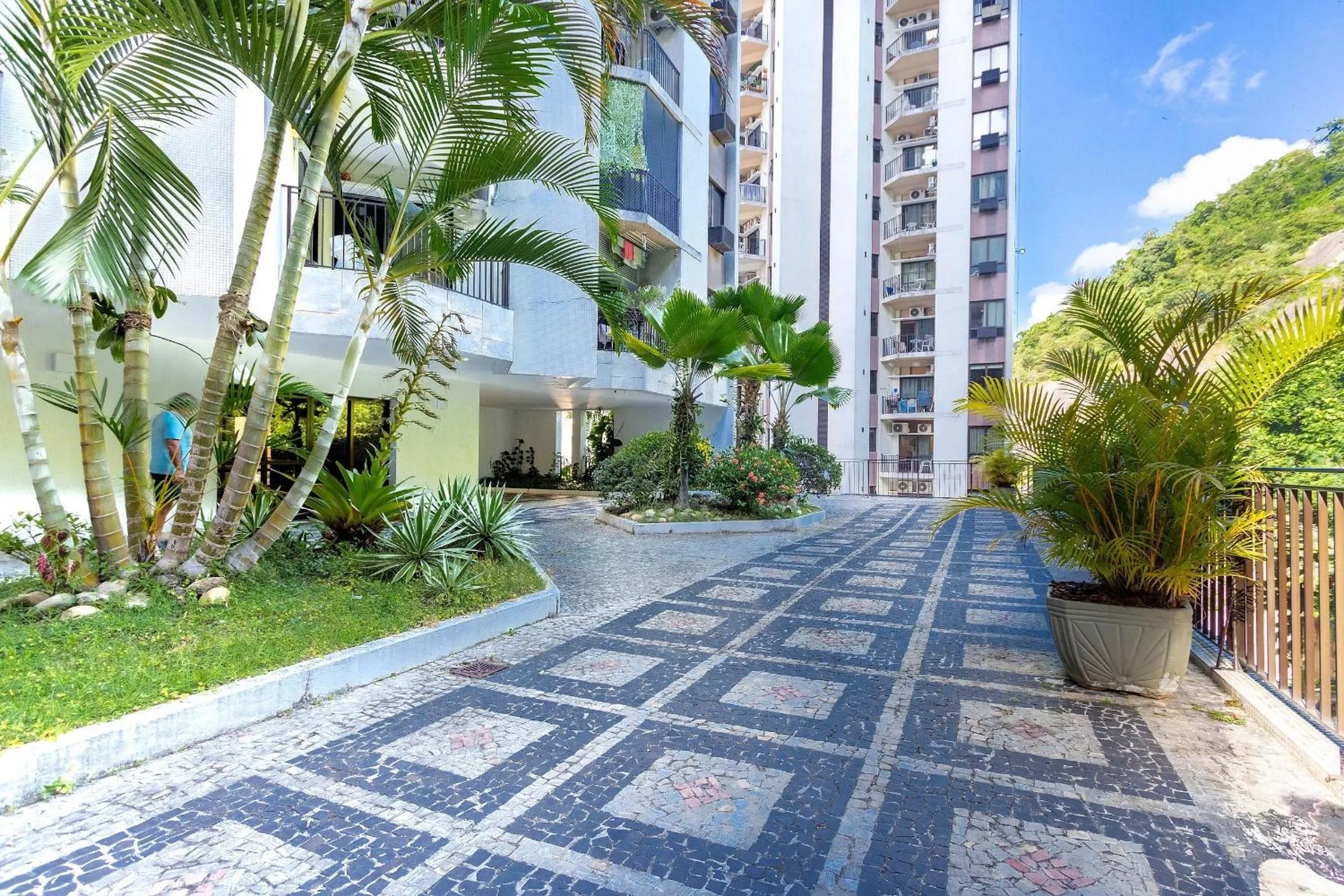 Area and facilities in Perto da praia c/ Piscina!