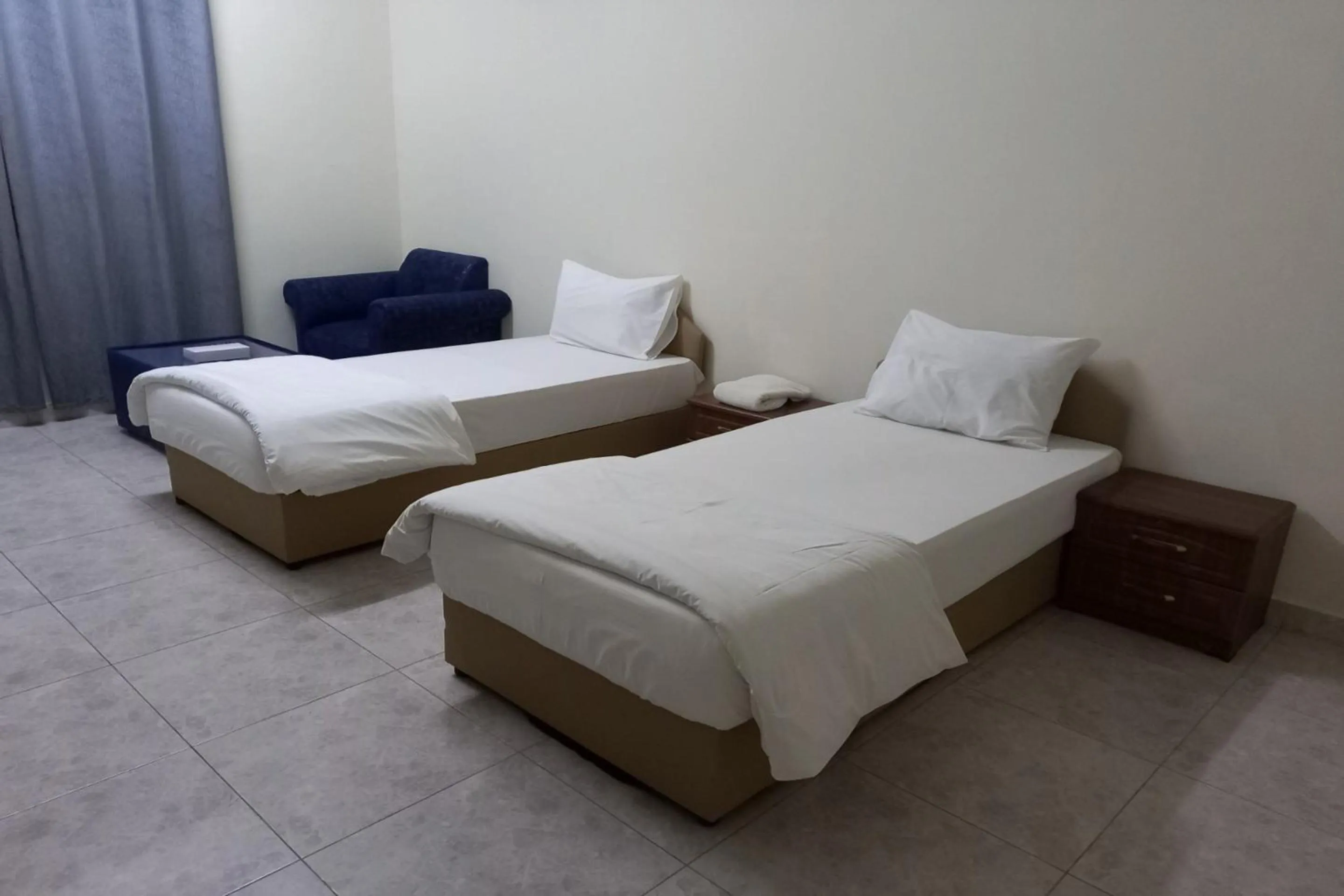 Bedroom, Bed in Super OYO 147 Babylon Furnished Apartment