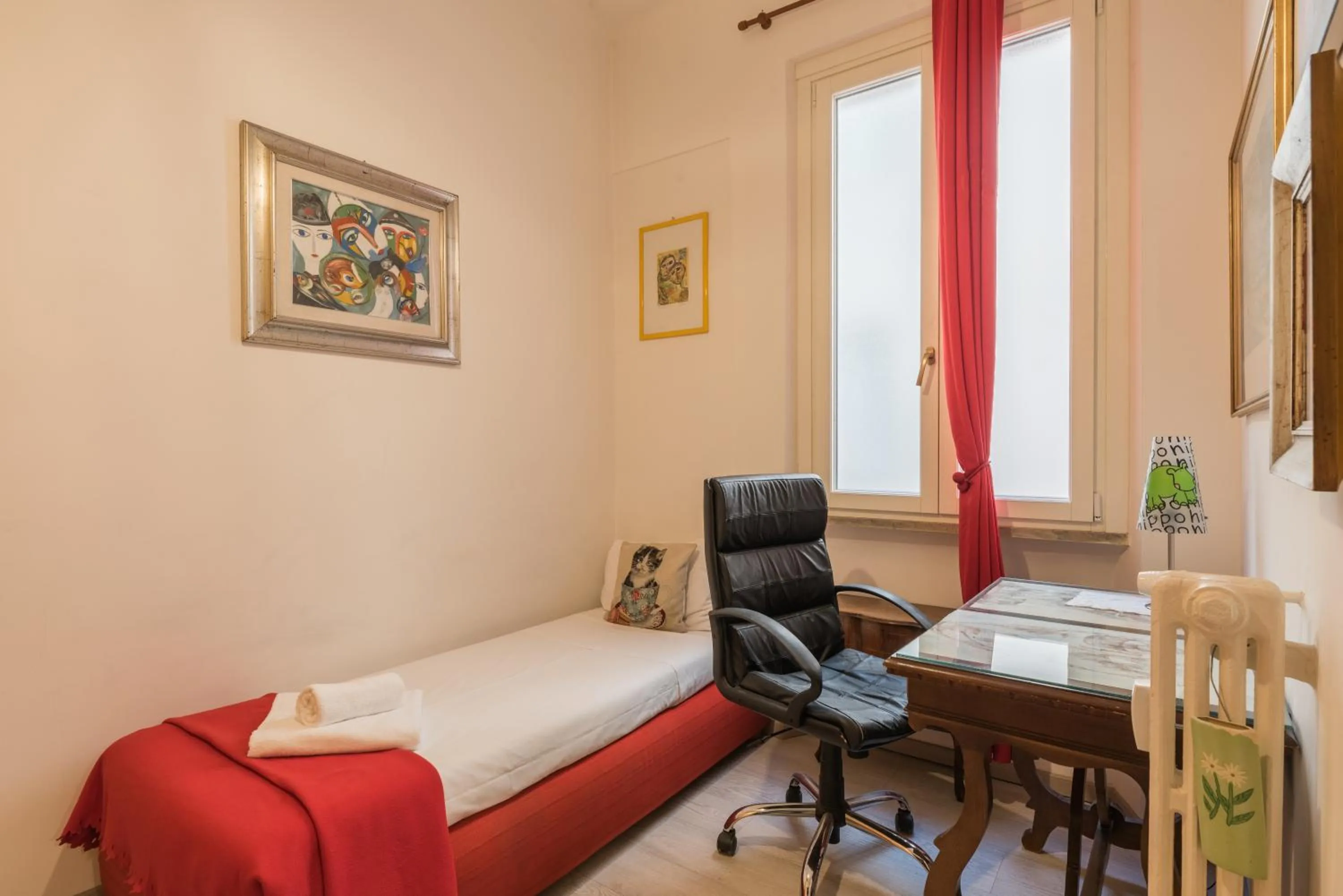 Charming Mazzini Apartment