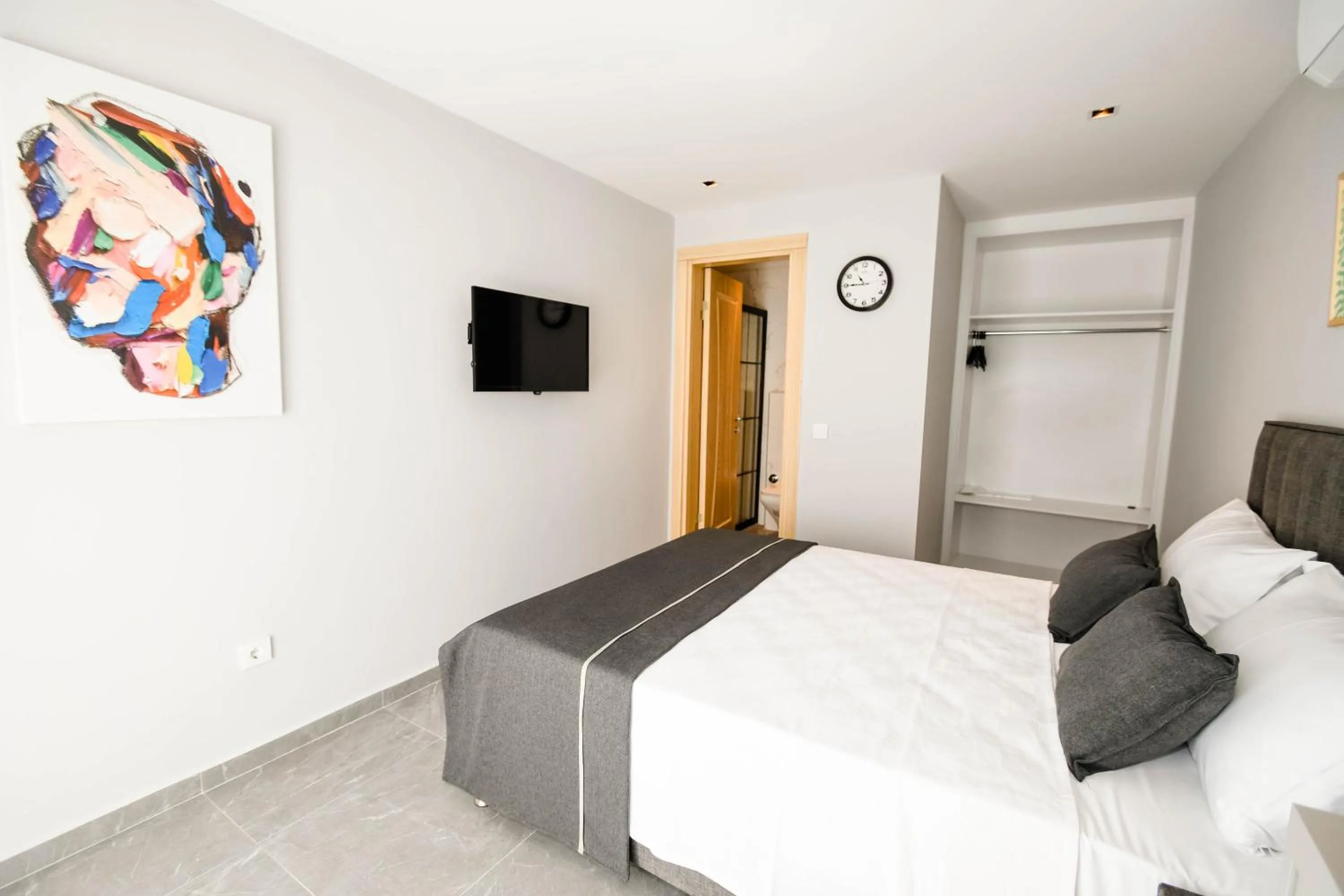 Bed in Swan Boutique Hotel