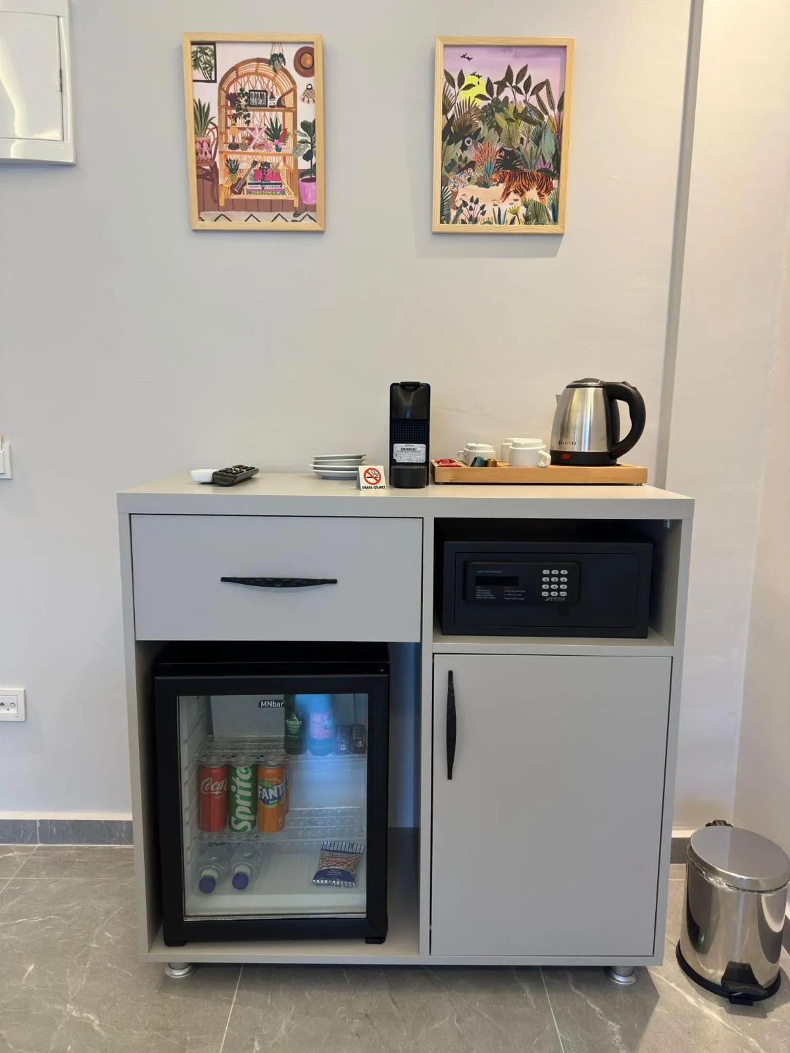 Coffee/tea facilities in Swan Boutique Hotel