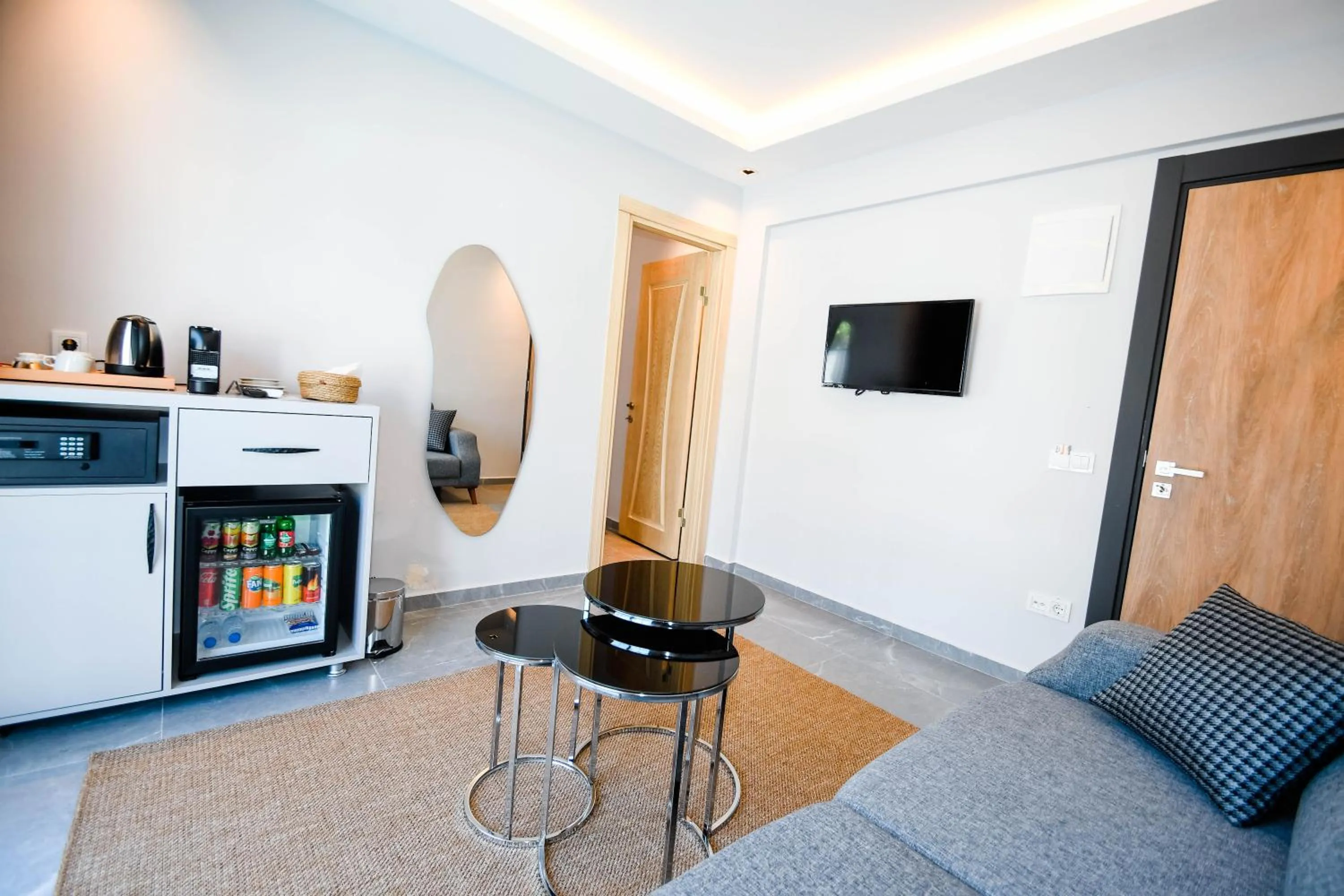 Coffee/tea facilities in Swan Boutique Hotel