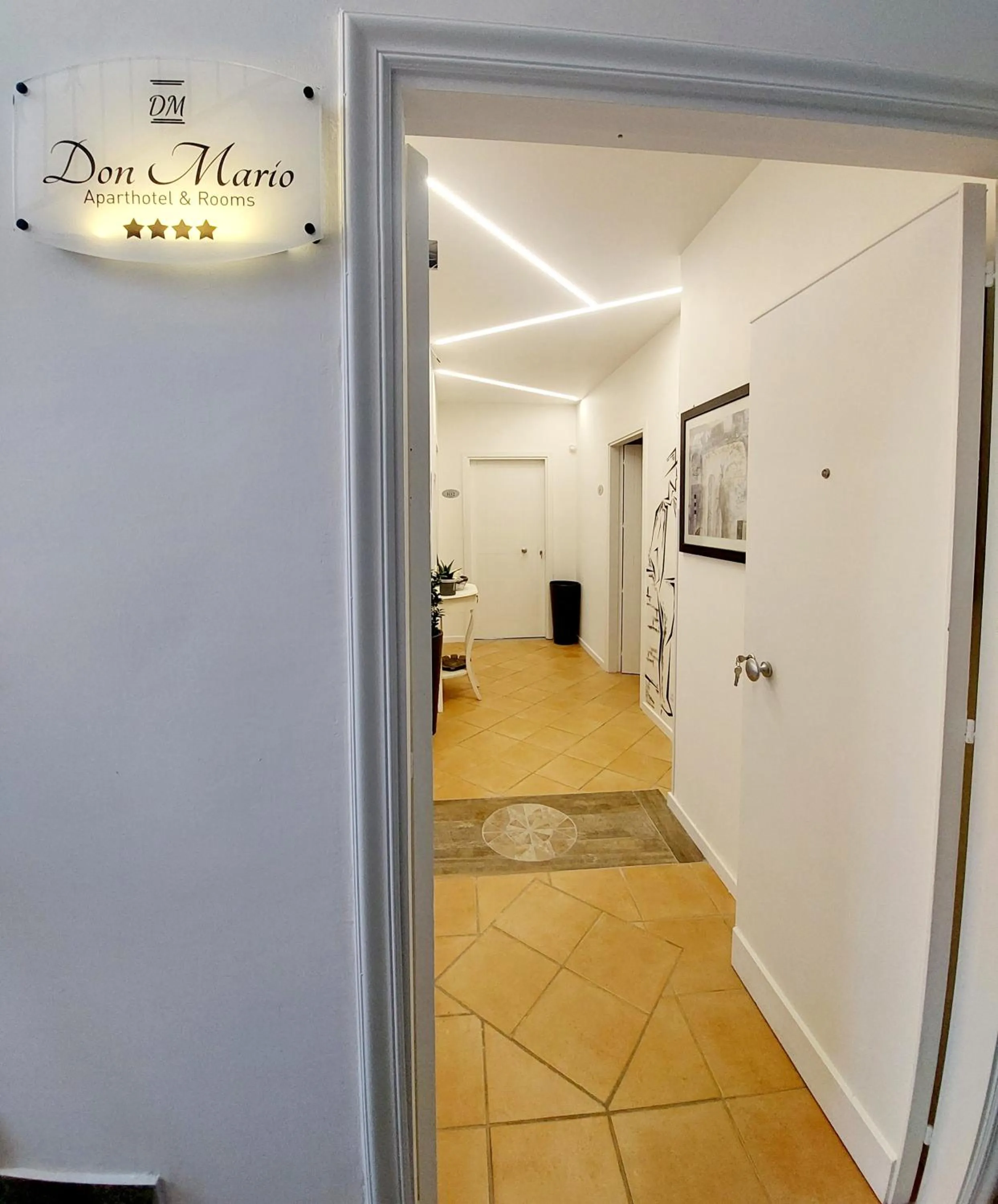 Lobby or reception in Don Mario Aparthotel & Rooms