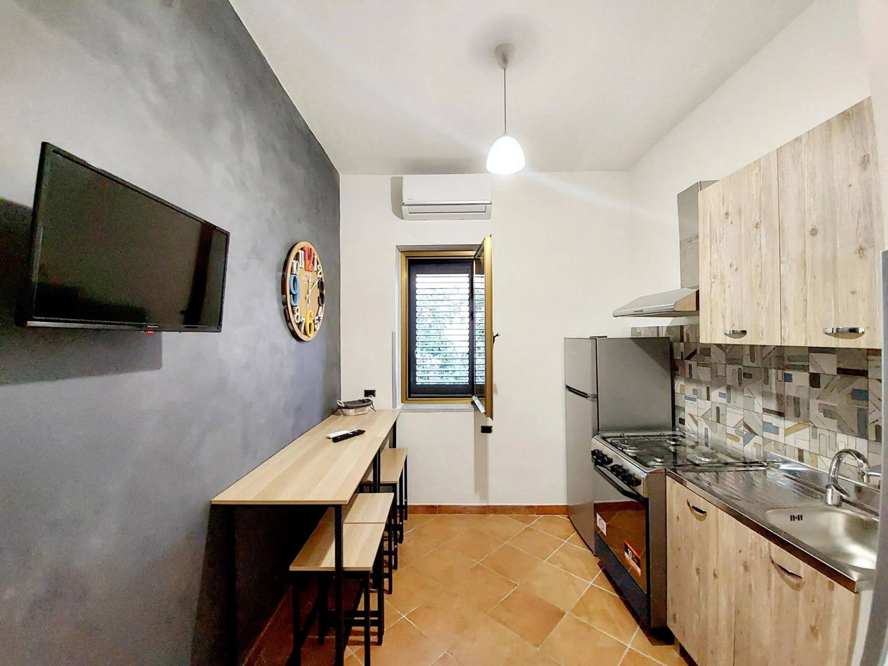 Dining area, Kitchen/Kitchenette in Don Mario Aparthotel & Rooms