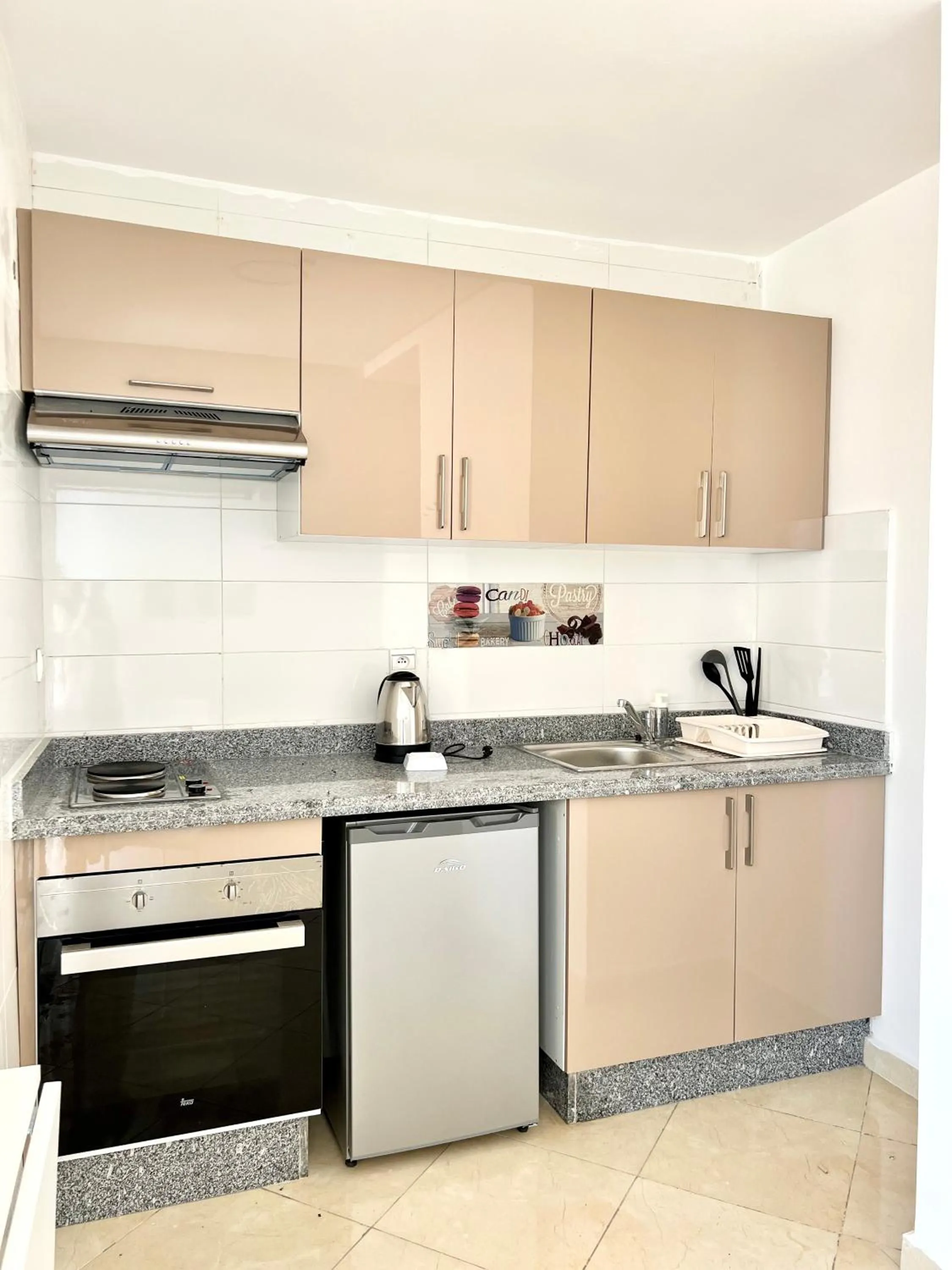 Kitchen or kitchenette in MyCity