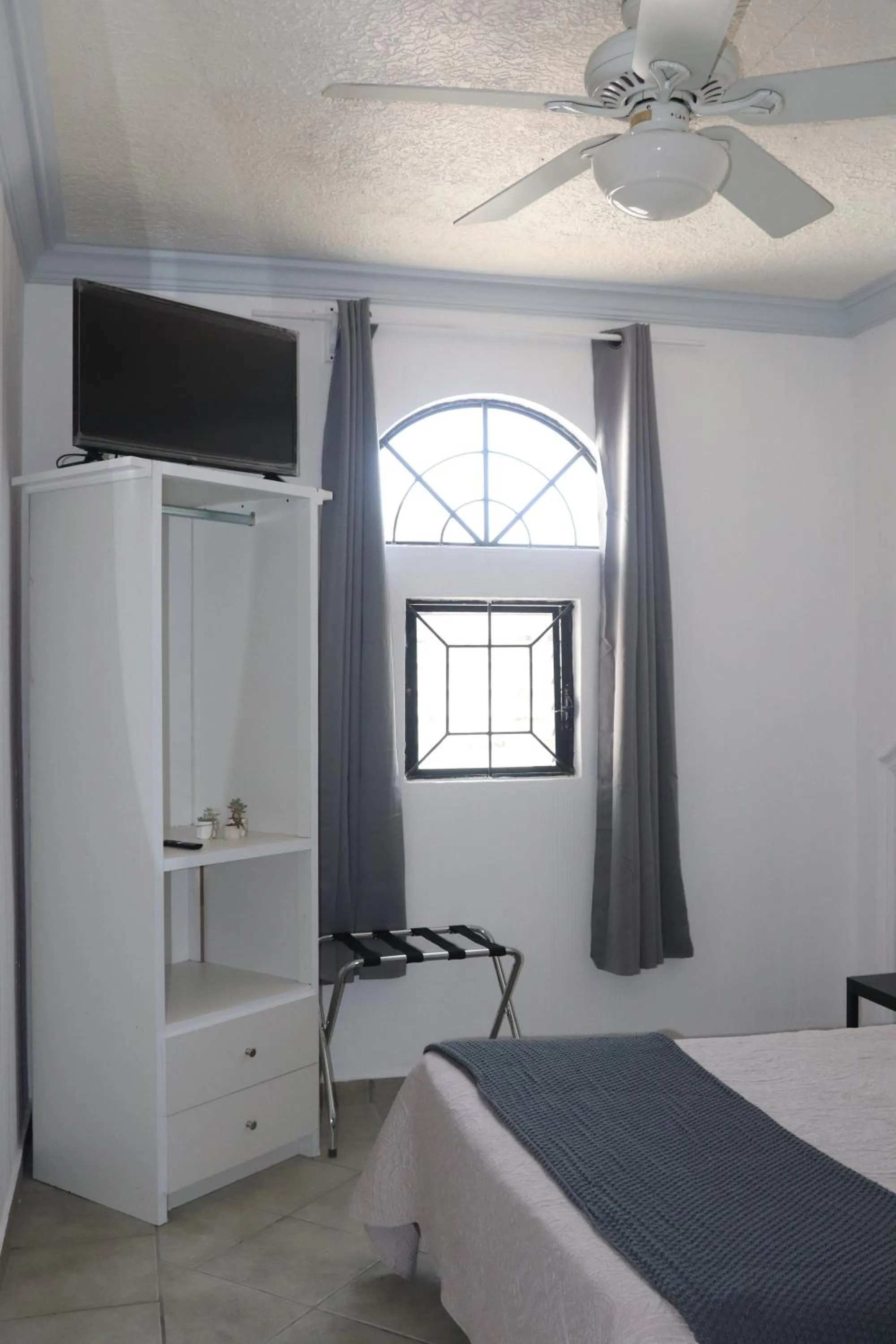 TV and multimedia, Bed in Hotel Plaza San Juan