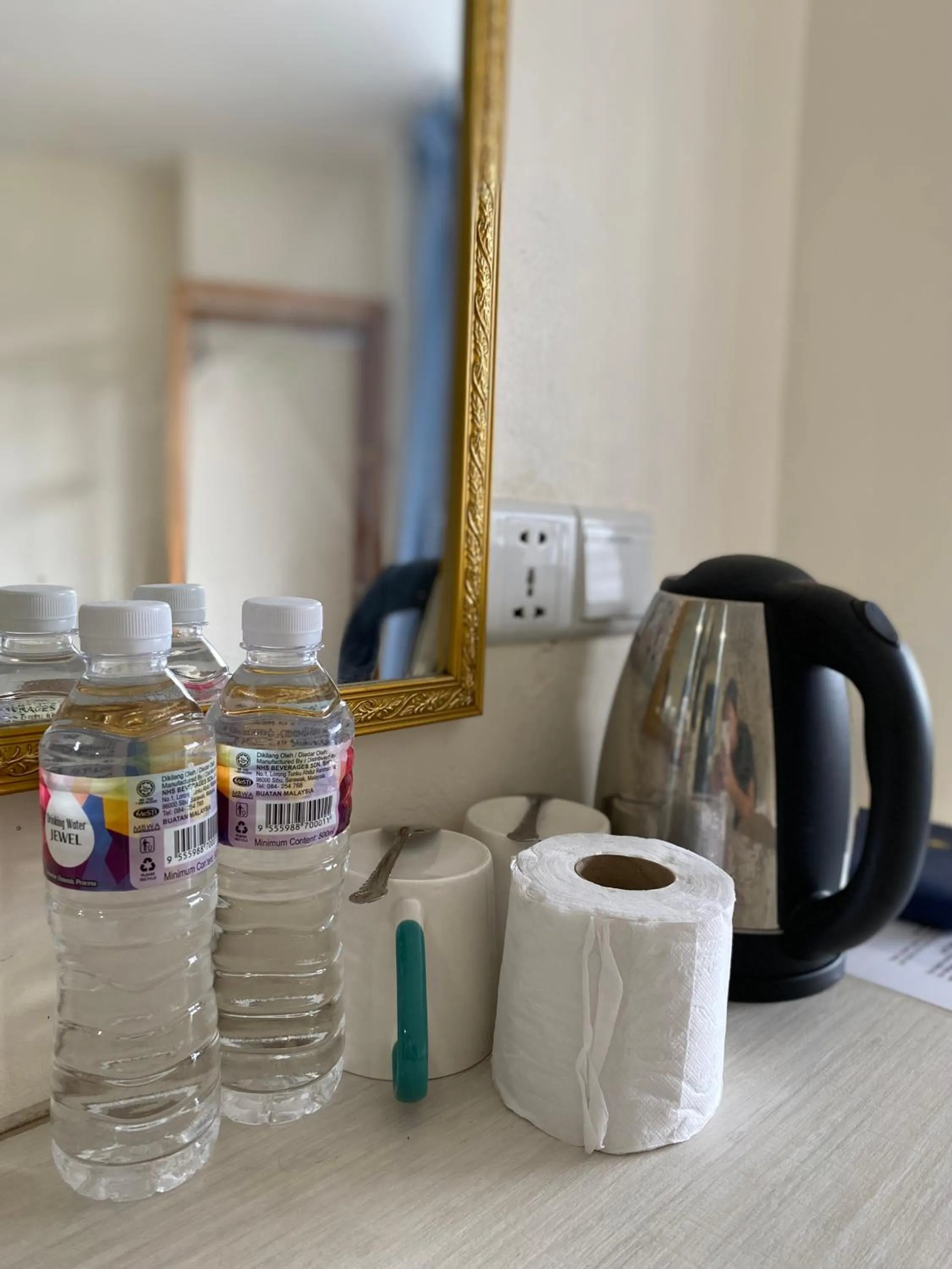 Coffee/tea facilities in HOTEL MALAYSIA