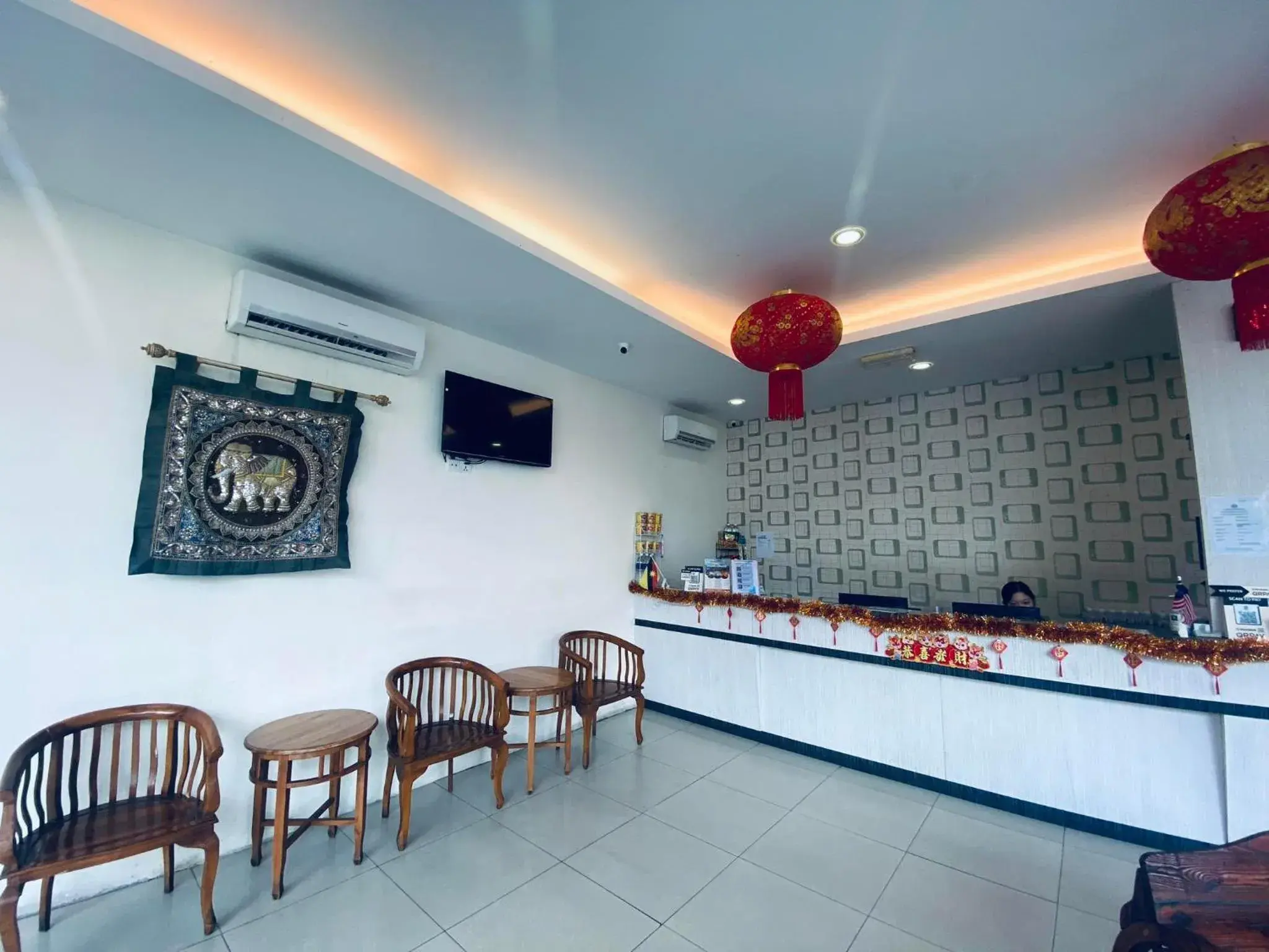 Lobby or reception in HOTEL MALAYSIA Lobby or reception in HOTEL MALAYSIA