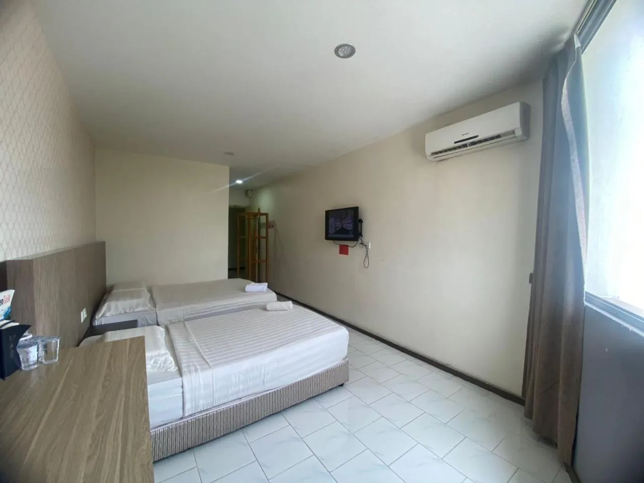 TV and multimedia, Bed in HOTEL MALAYSIA