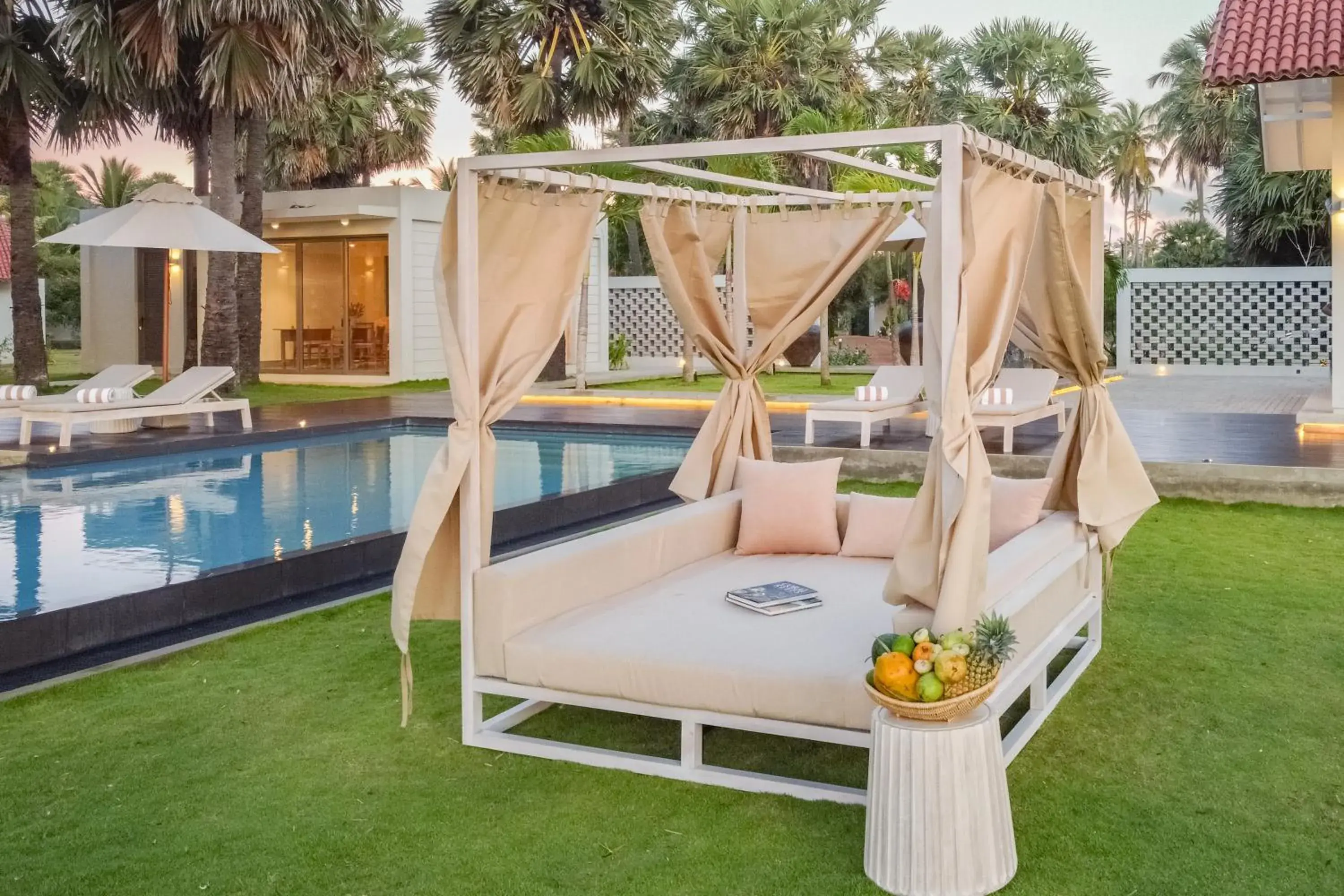 sunbed in Koddu Kalpitiya sunbed in Koddu Kalpitiya