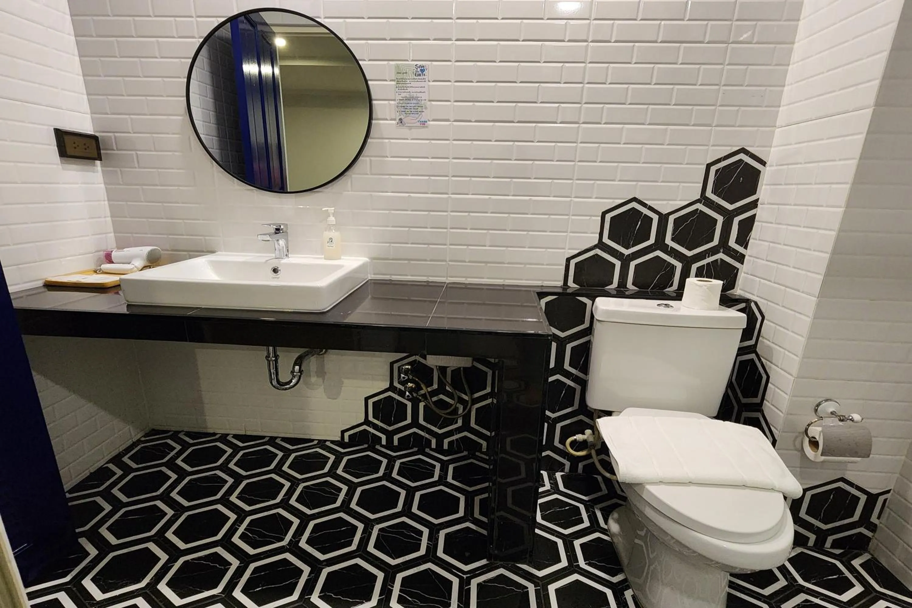 Bathroom in J PLACE HOTEL