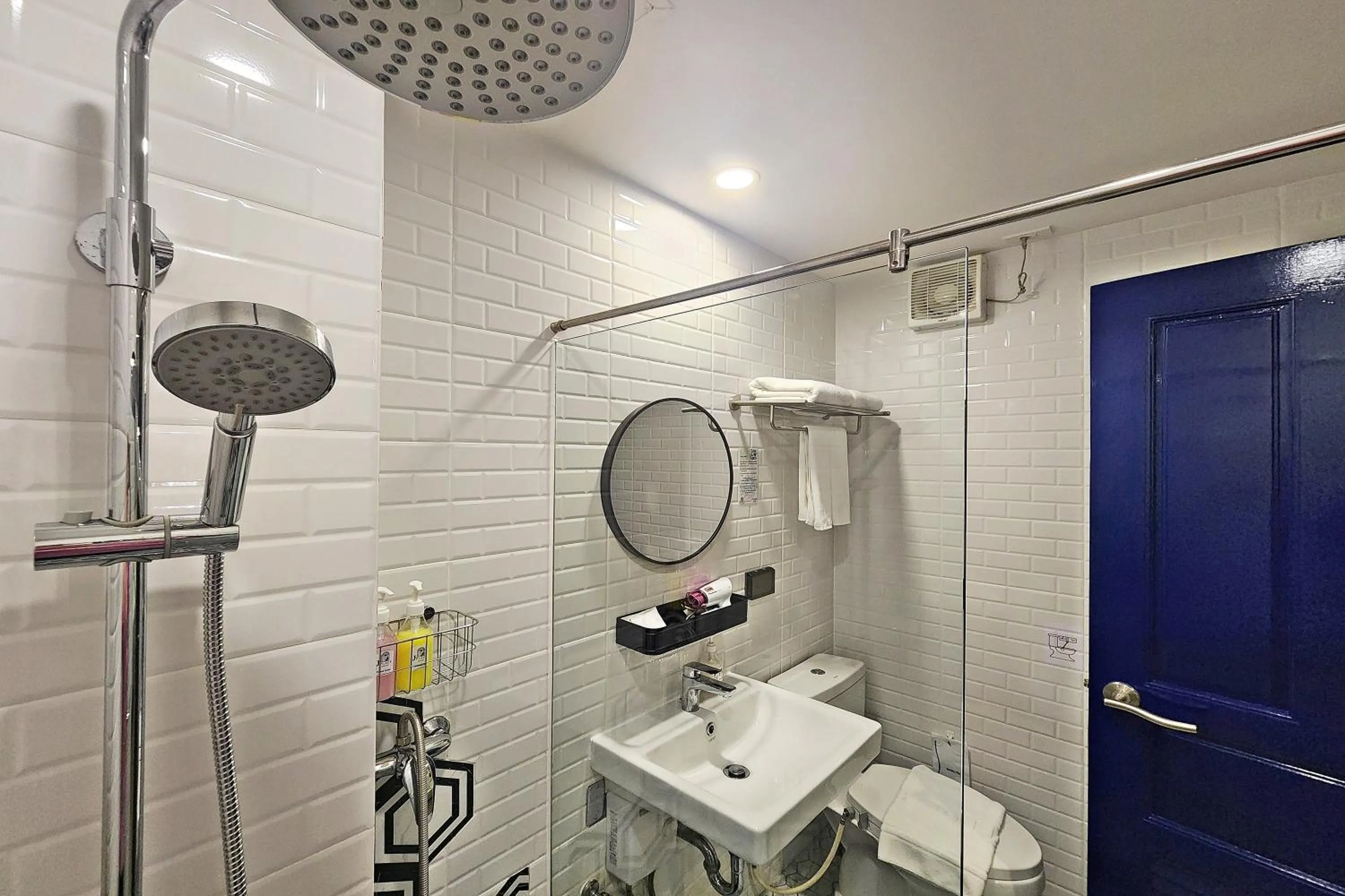 Bathroom in J PLACE HOTEL