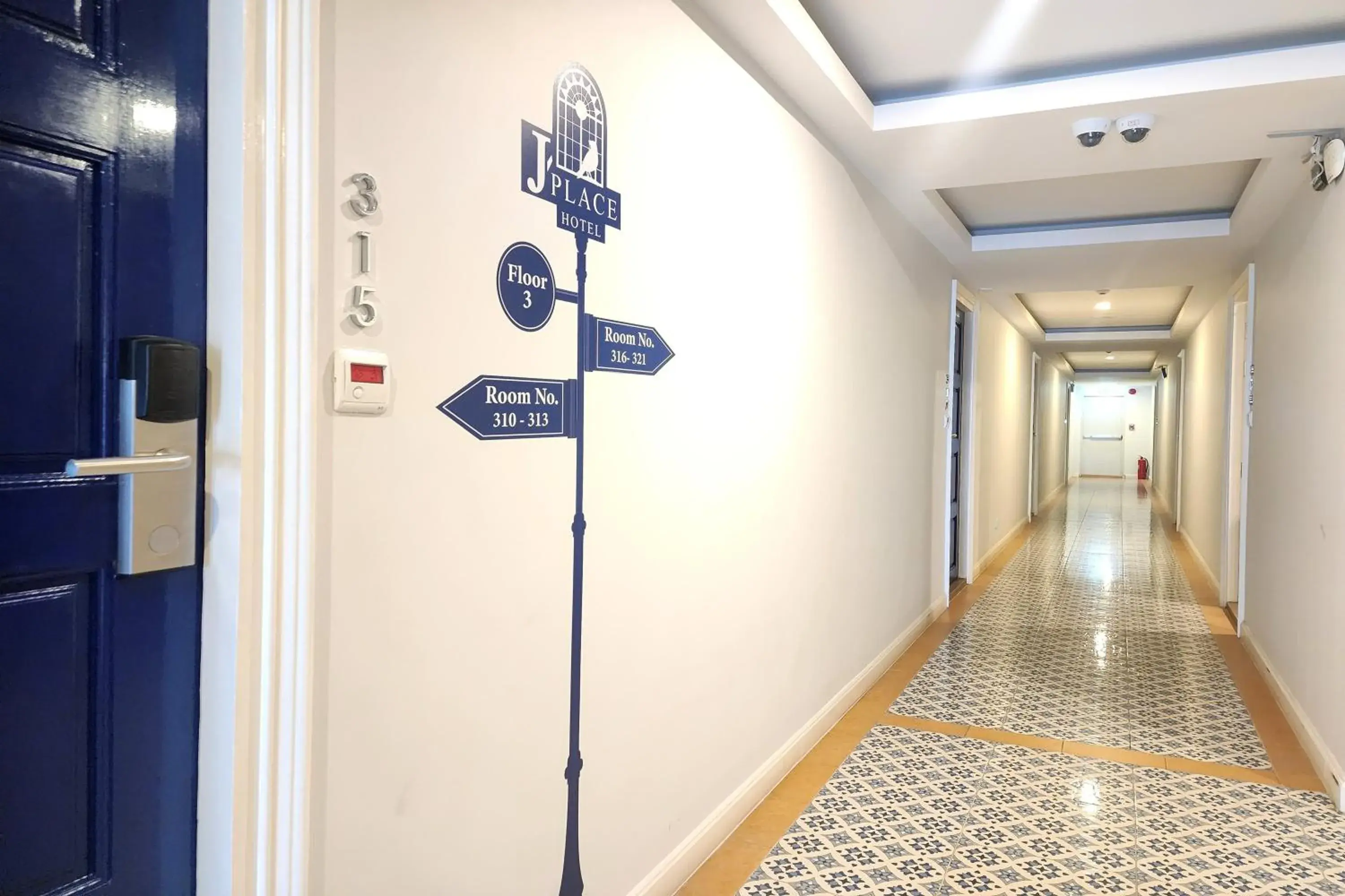 Property building in J PLACE HOTEL Property building in J PLACE HOTEL