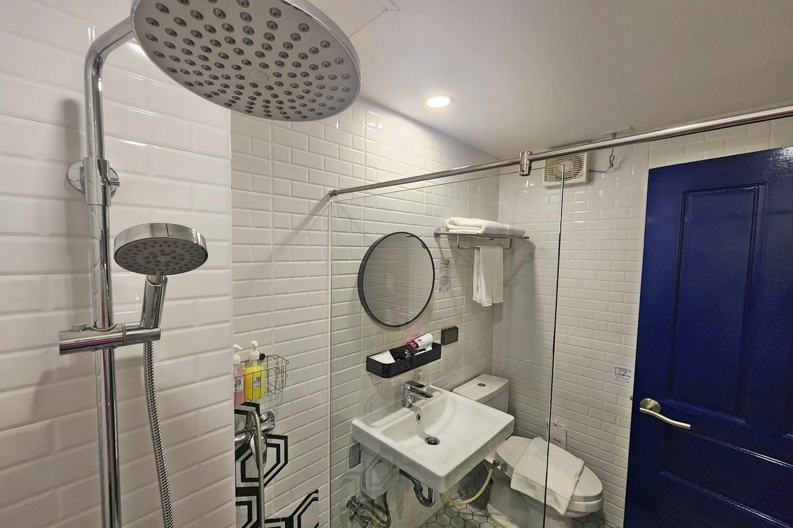 Bathroom in J PLACE HOTEL