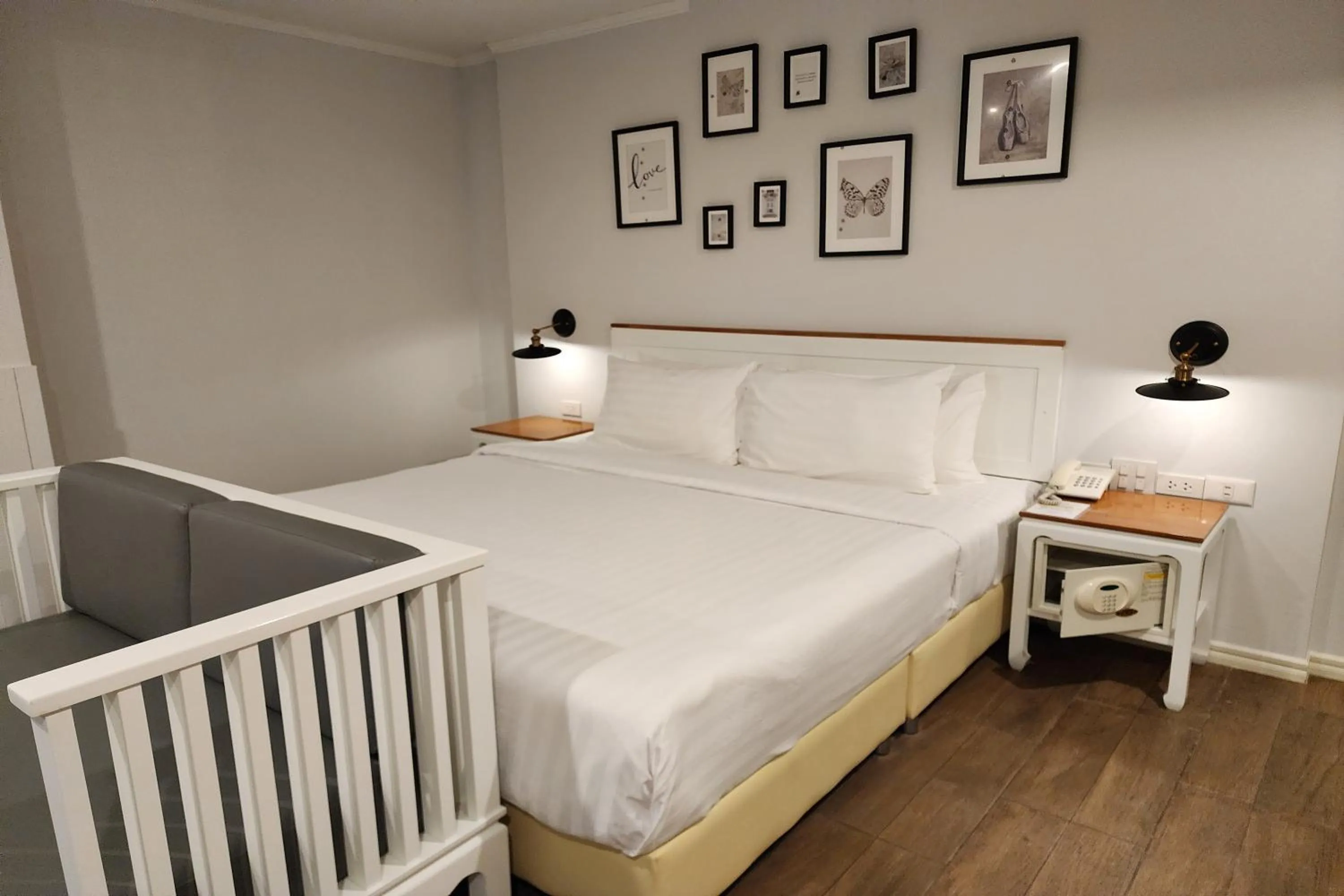 Bedroom, Bed in J PLACE HOTEL