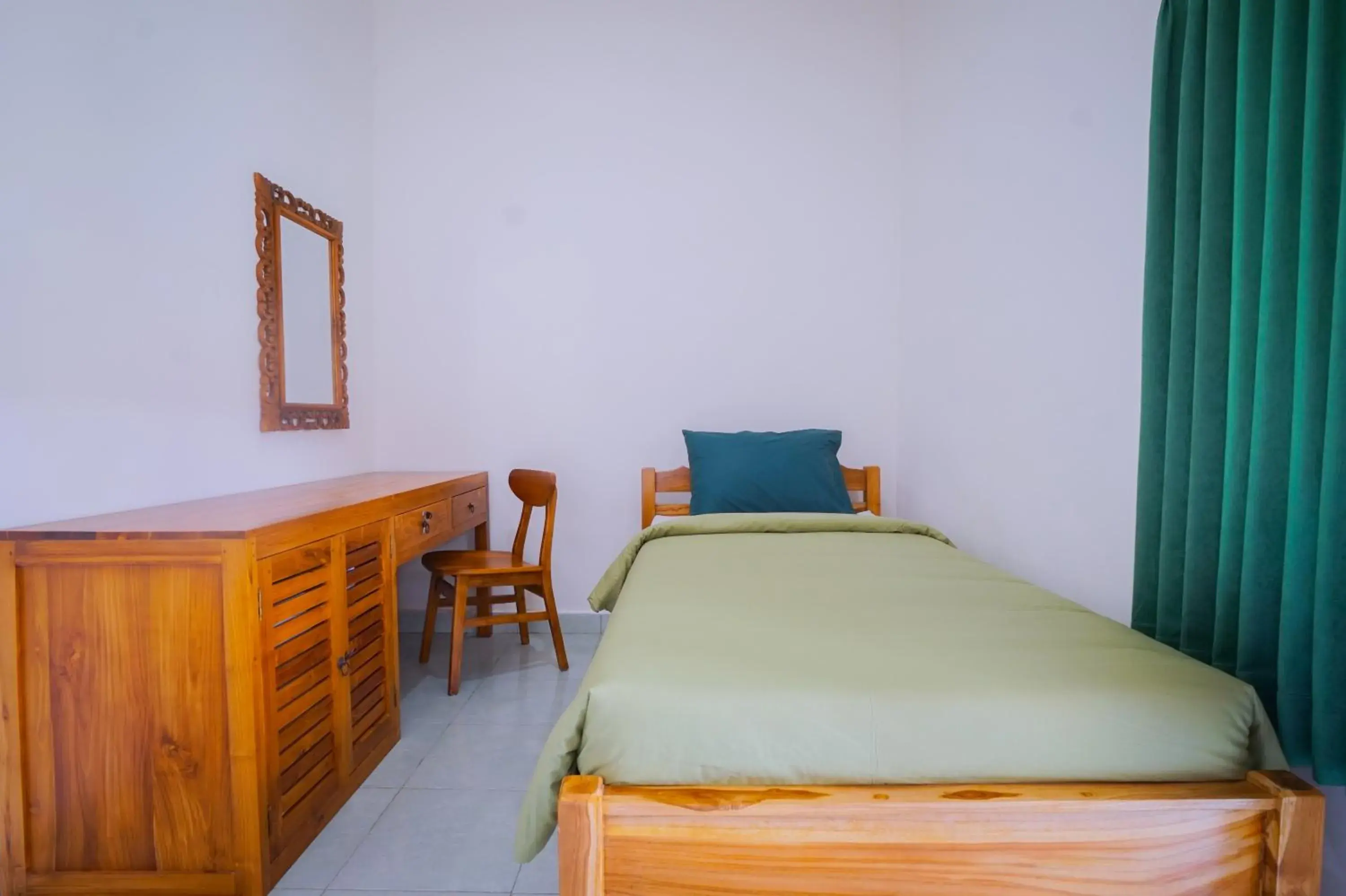 Single Room with Private Bathroom - single occupancy in Kos Bulan Bali Single Room with Private Bathroom - single occupancy in Kos Bulan Bali