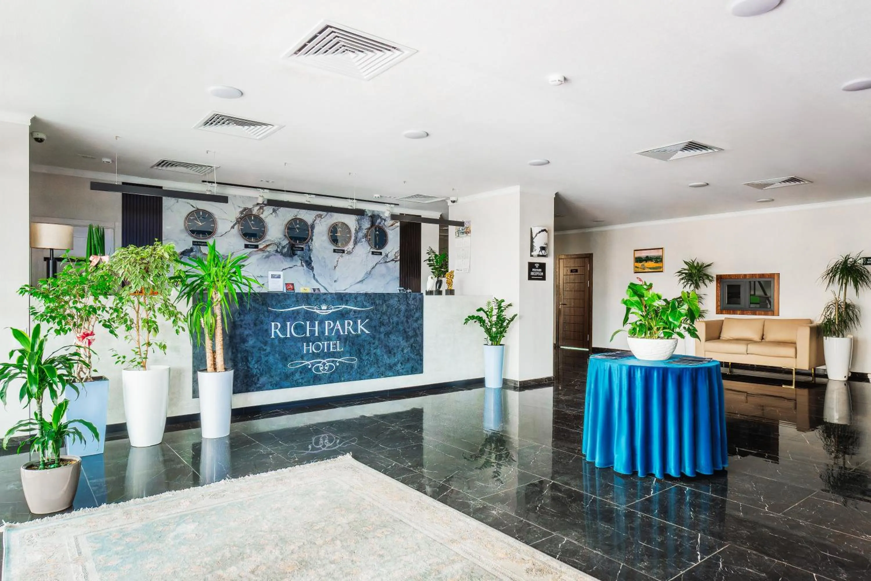 Lobby or reception in RICH PARK HOTEL