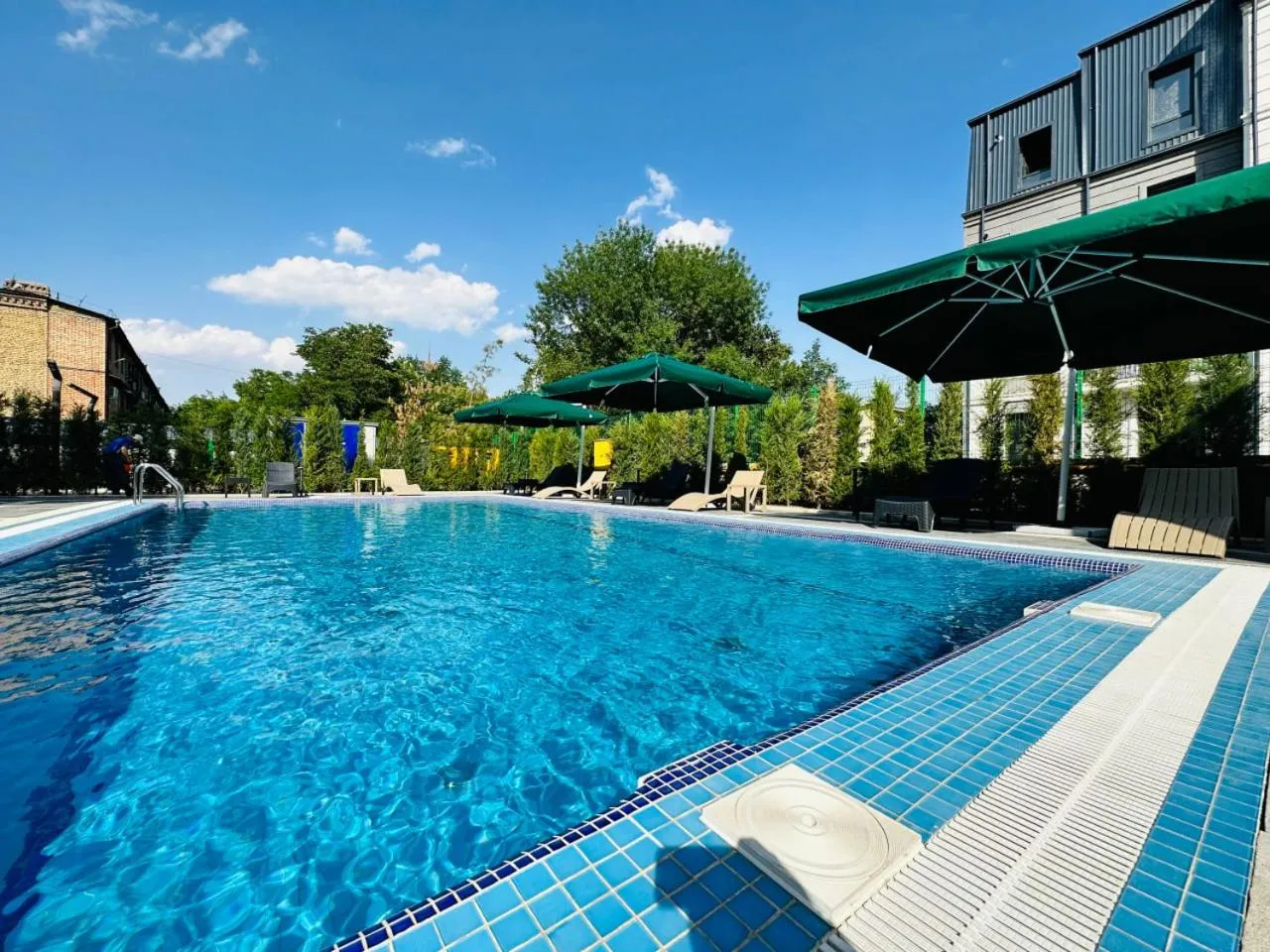 Swimming pool in RICH PARK HOTEL