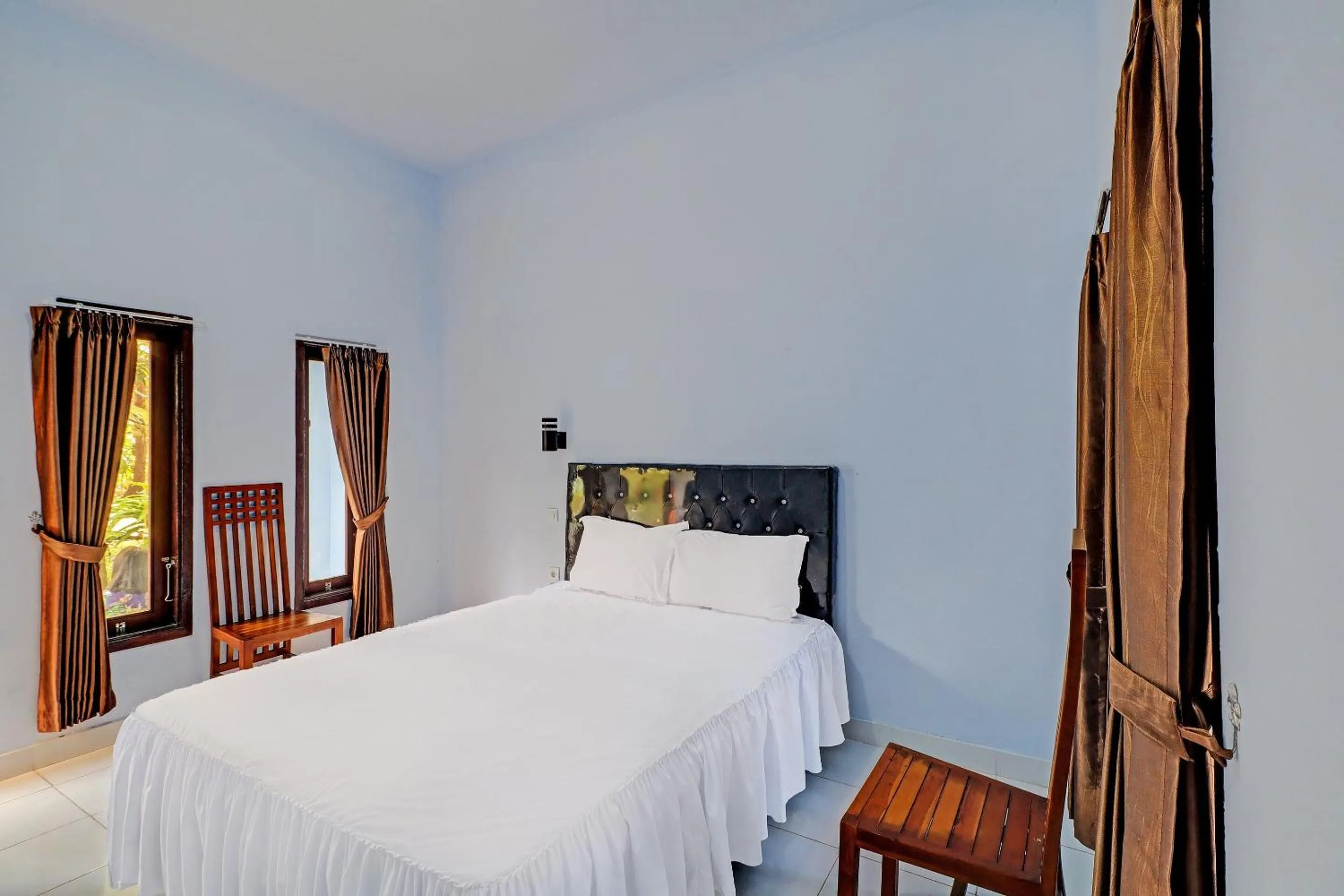 Bedroom, Bed in Hotel O Mustika