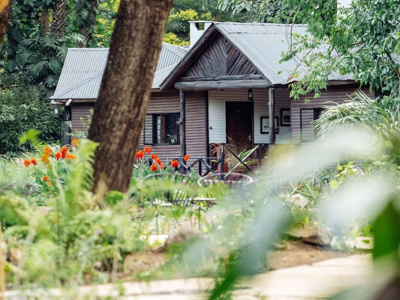 Facade/entrance in Mount Meru Game Lodge