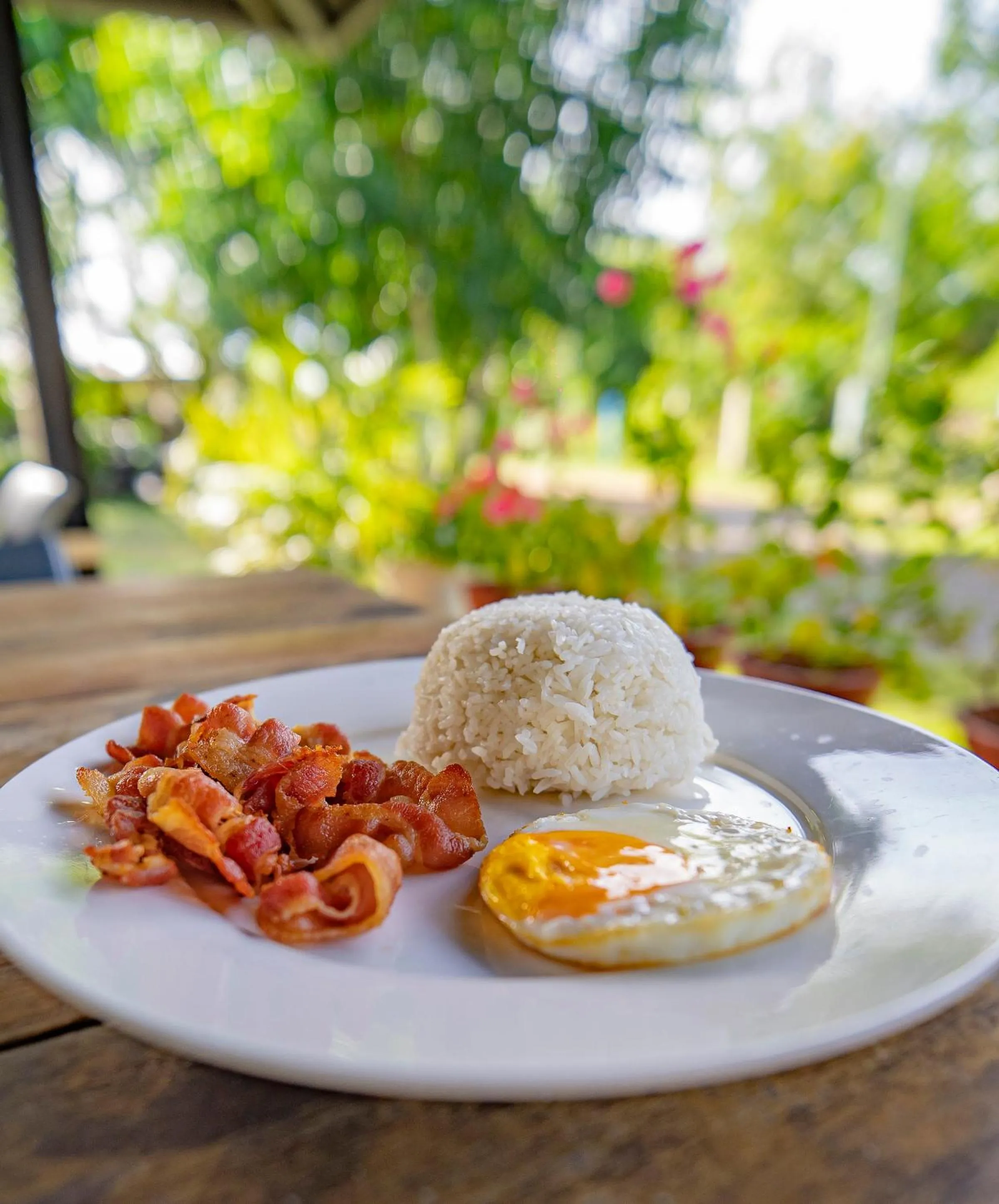 Breakfast in Ana-as Apartelle (GGL)