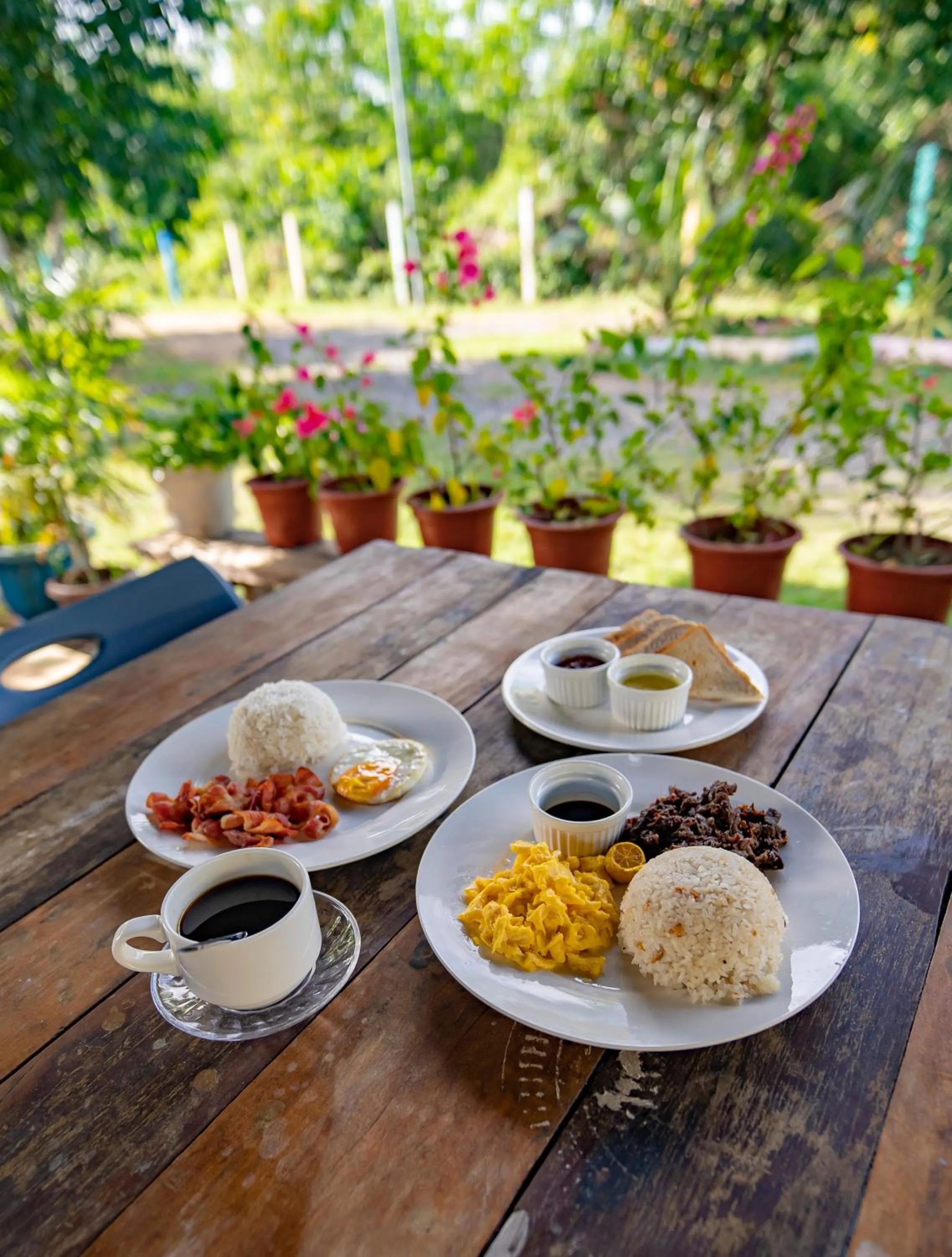 Breakfast in Ana-as Apartelle (GGL)