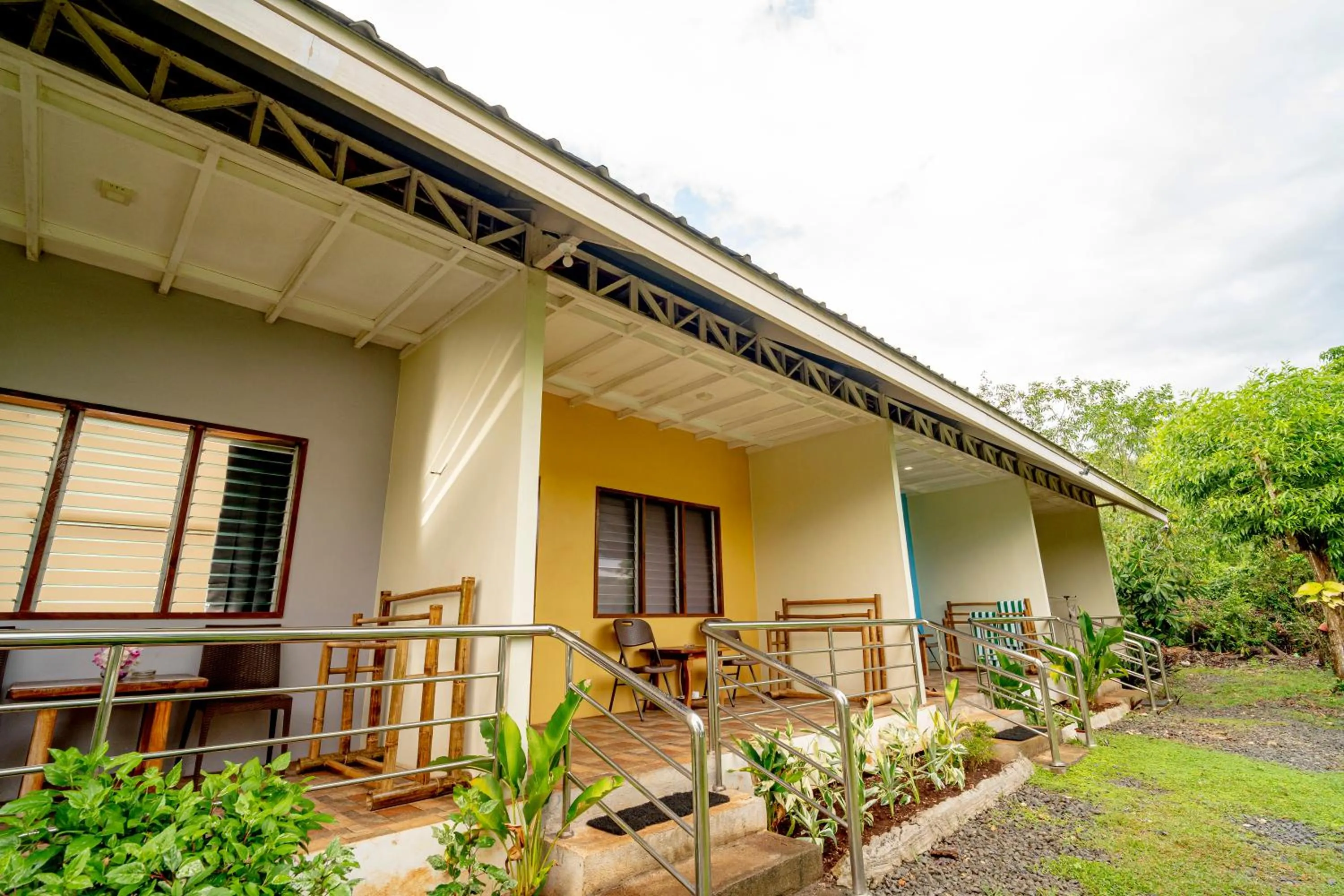 Property building in Ana-as Apartelle (GGL)